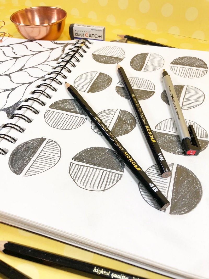 Create Pattern with MONO J Drawing Pencils from Tombow USA Beth Watson shows you how!