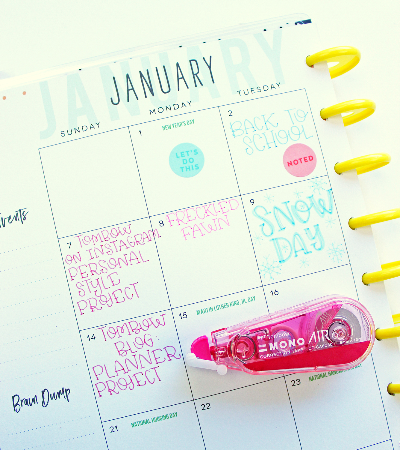 If getting organized is on your agenda this year check out this list! @jenniegarcian created this list with the best planner products! #planner #tombow 