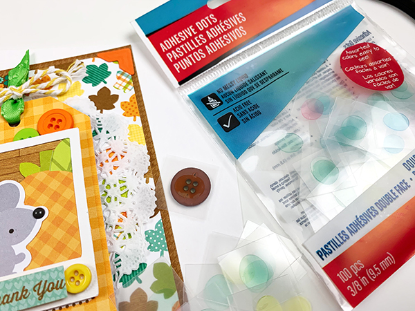 The Tombow Adhesives Dots are perfect to glue embellishments like buttons! #tombow #cardmaking