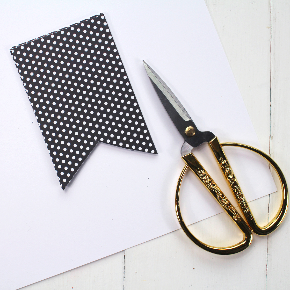 How to Make a Thanksgiving Bunting Banner - Natalie Shaw