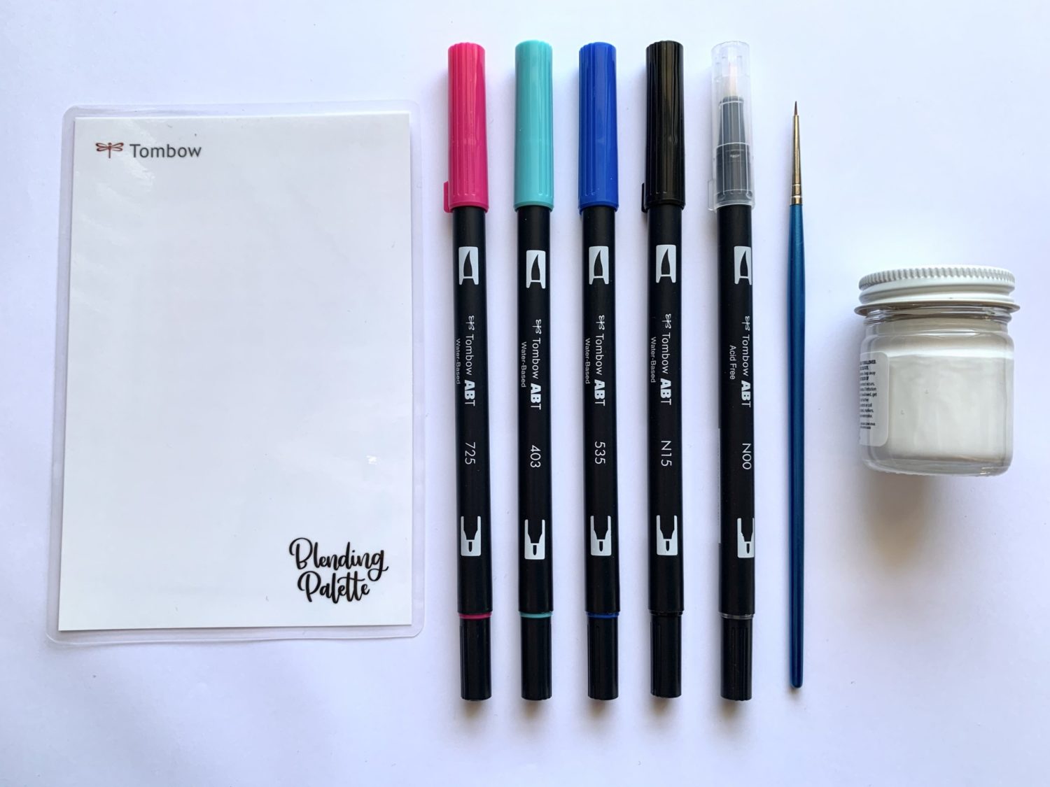 Blended Lettering With Dual Brush Pens - Tombow USA Blog