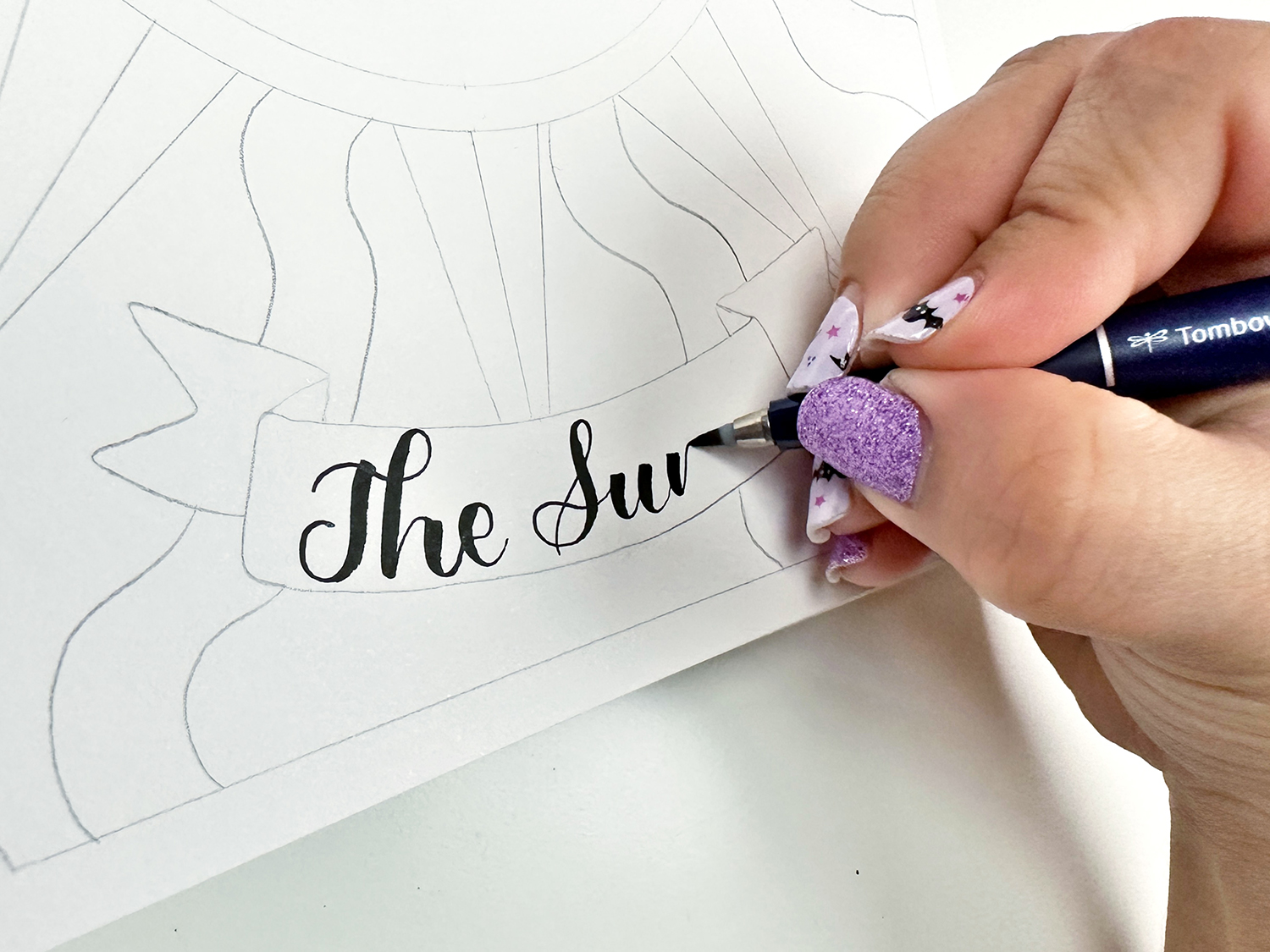 Adicione letras usando o pincel Tombow Fudenosuke.  A caneta pincel de ponta dura é realmente útil para iniciantes.  #tombow #lettering