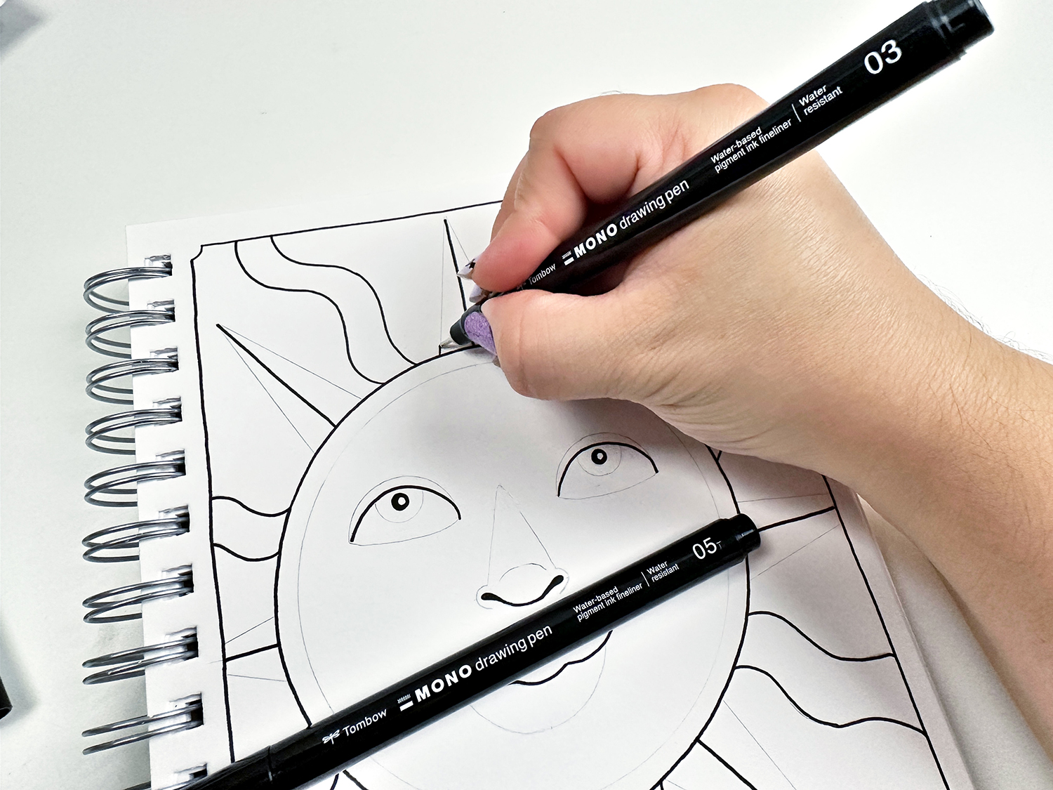 Outline your tarot card art using the Tombow MONO Drawing Pens. #tombow #art