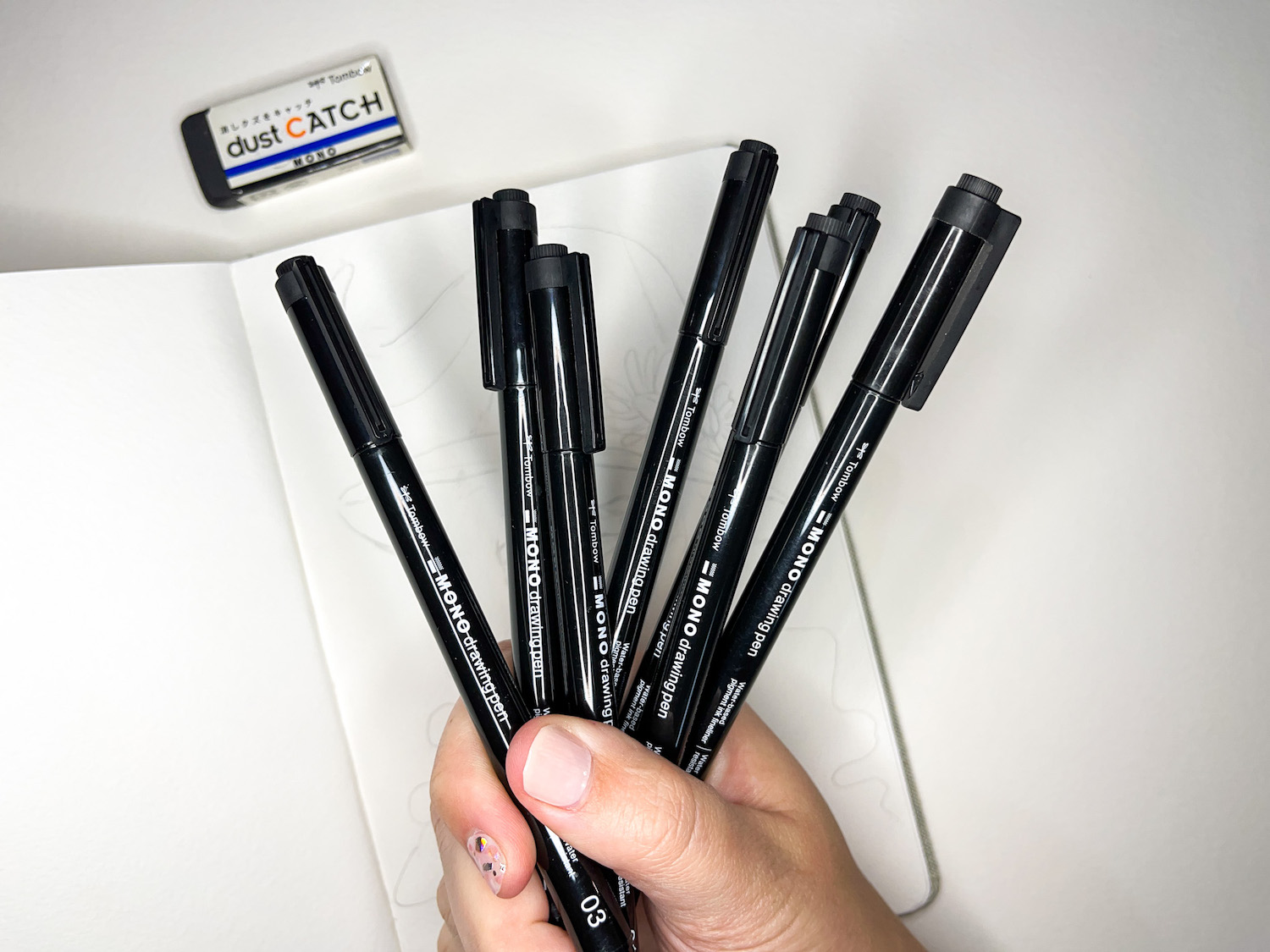 Get the top 5 Tips for Drawing Challenges from @studiokatie and her favorite @tombowusa supplies for sketching in this blog post! 