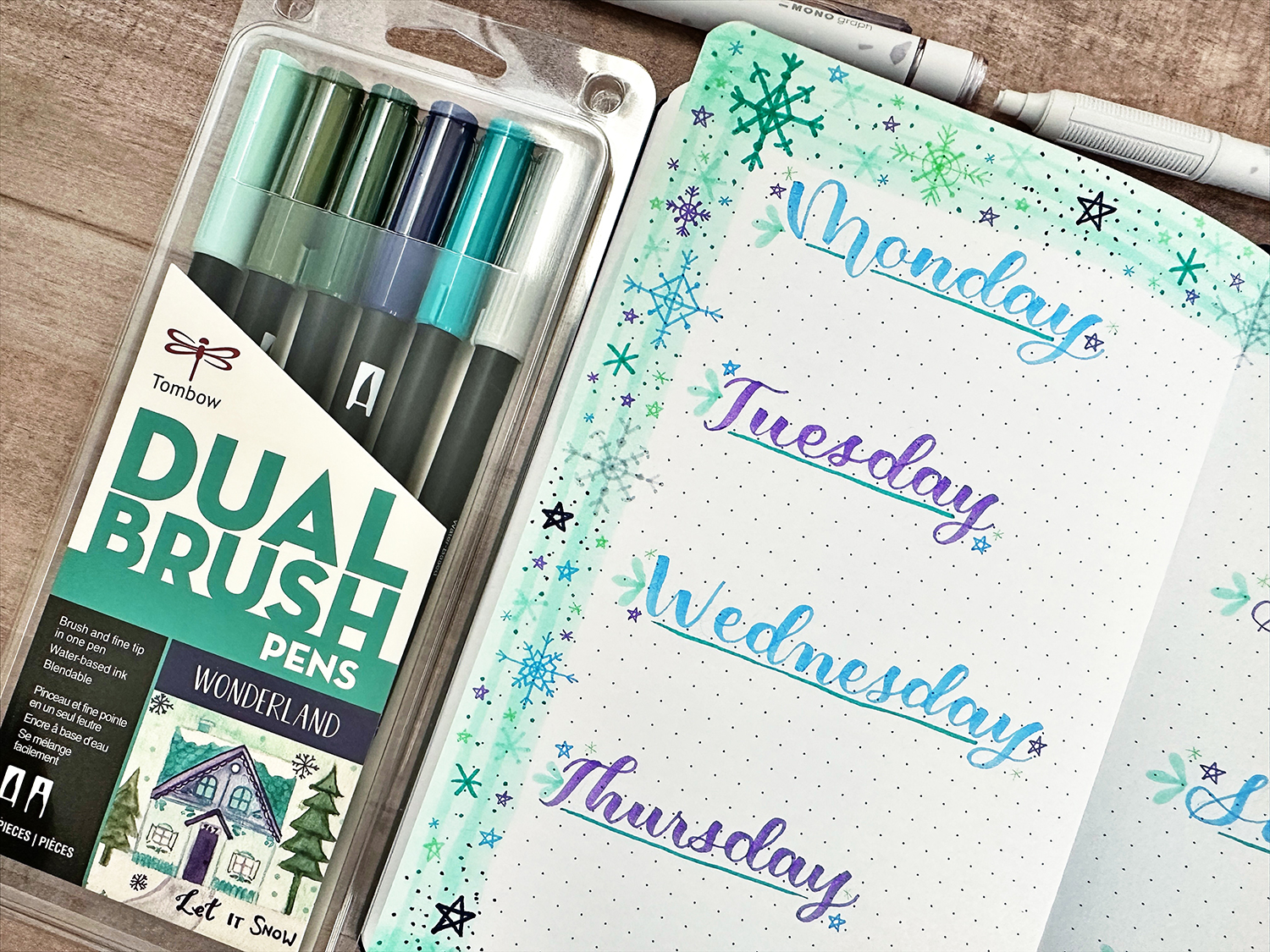 The Tombow Dual Brush Pens Wonderland Pack is perfect for the Winter Season! You can use it for lettering, water coloring, and journaling. #tombow #journaling