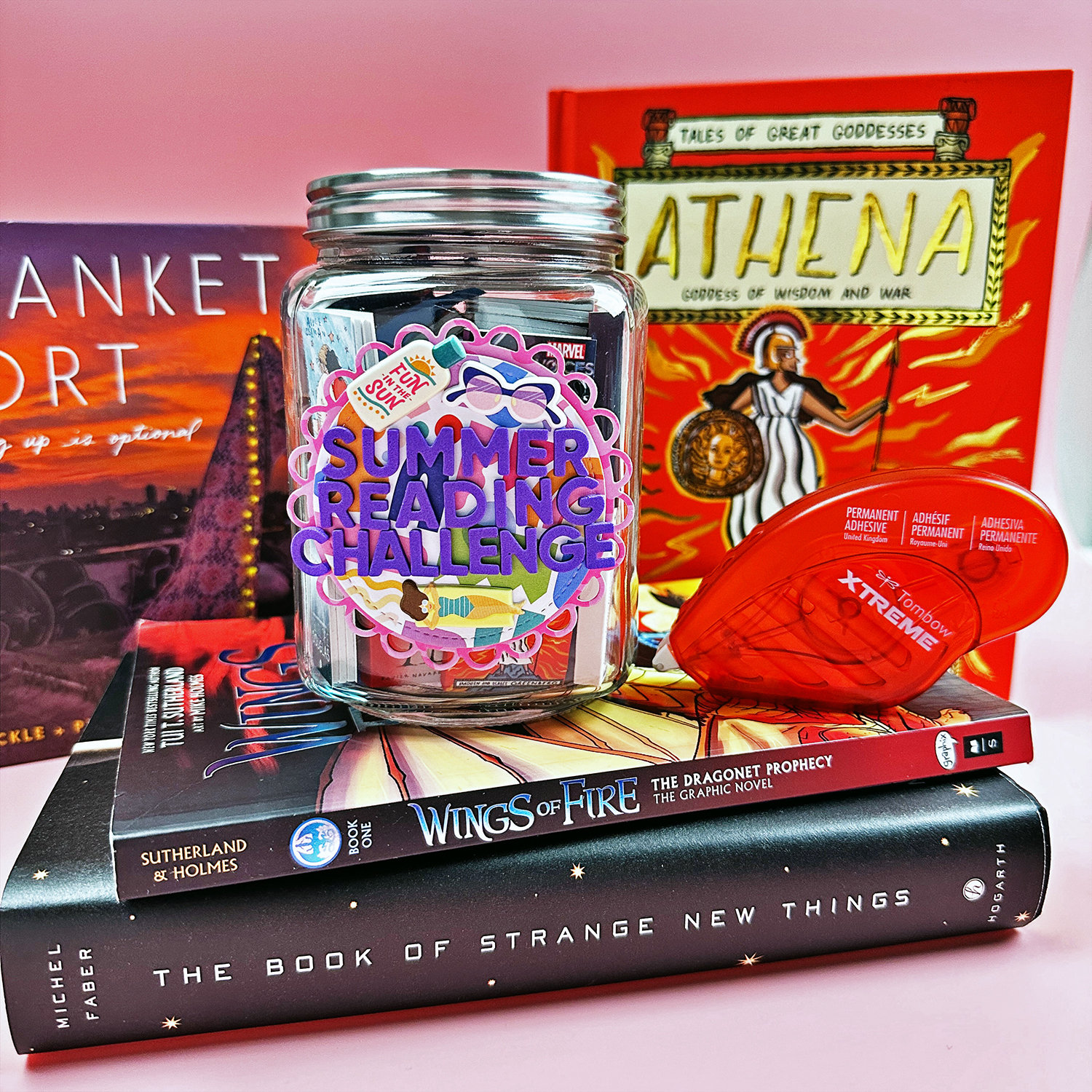 Get ready for Summer with a Summer reading challenge jar! #tombow #reading