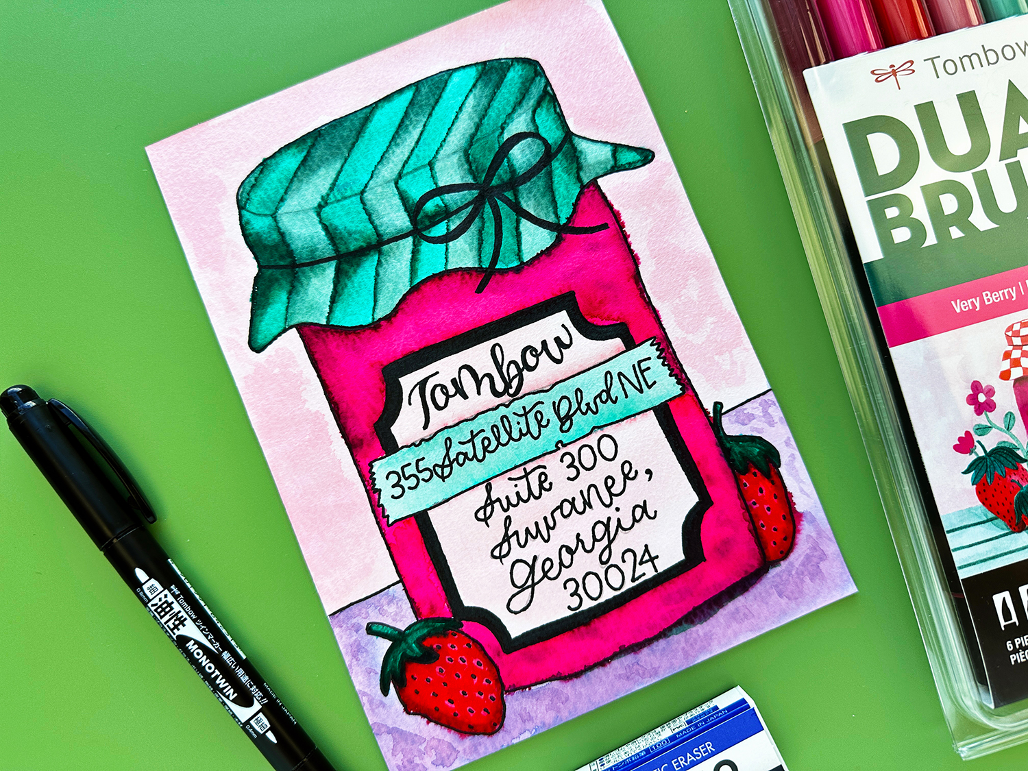 Make a friend's day with some happy mail! Make your own postcard using Tombow Dual Brush Pens and the Tombow Learn To Doodle Kit. #tombow #happymail
