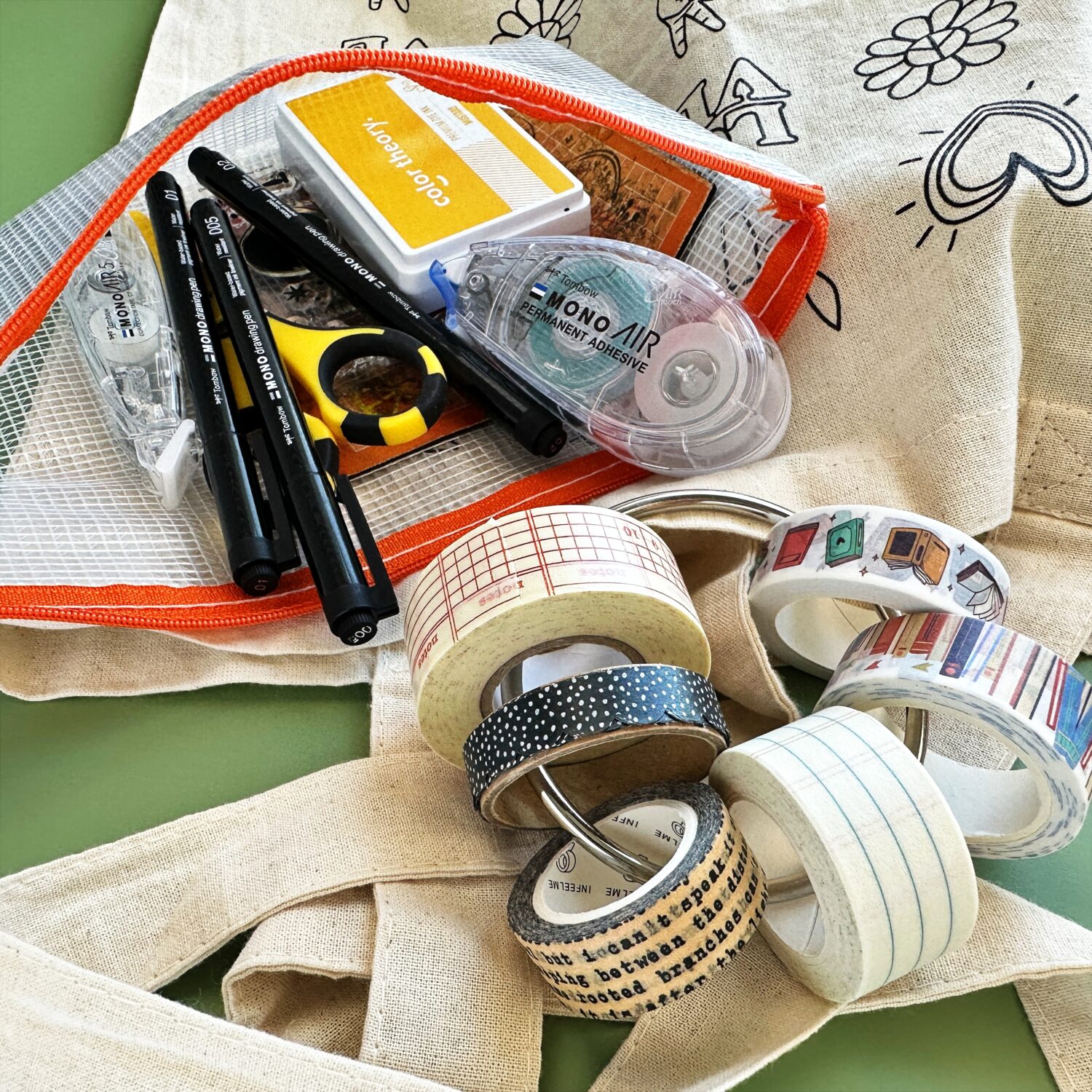 The essentials in your zipper pouch should include the Tombow MONO Air Touch Adhesive and the Tombow MONO Drawing Pens! #tombow #stationery