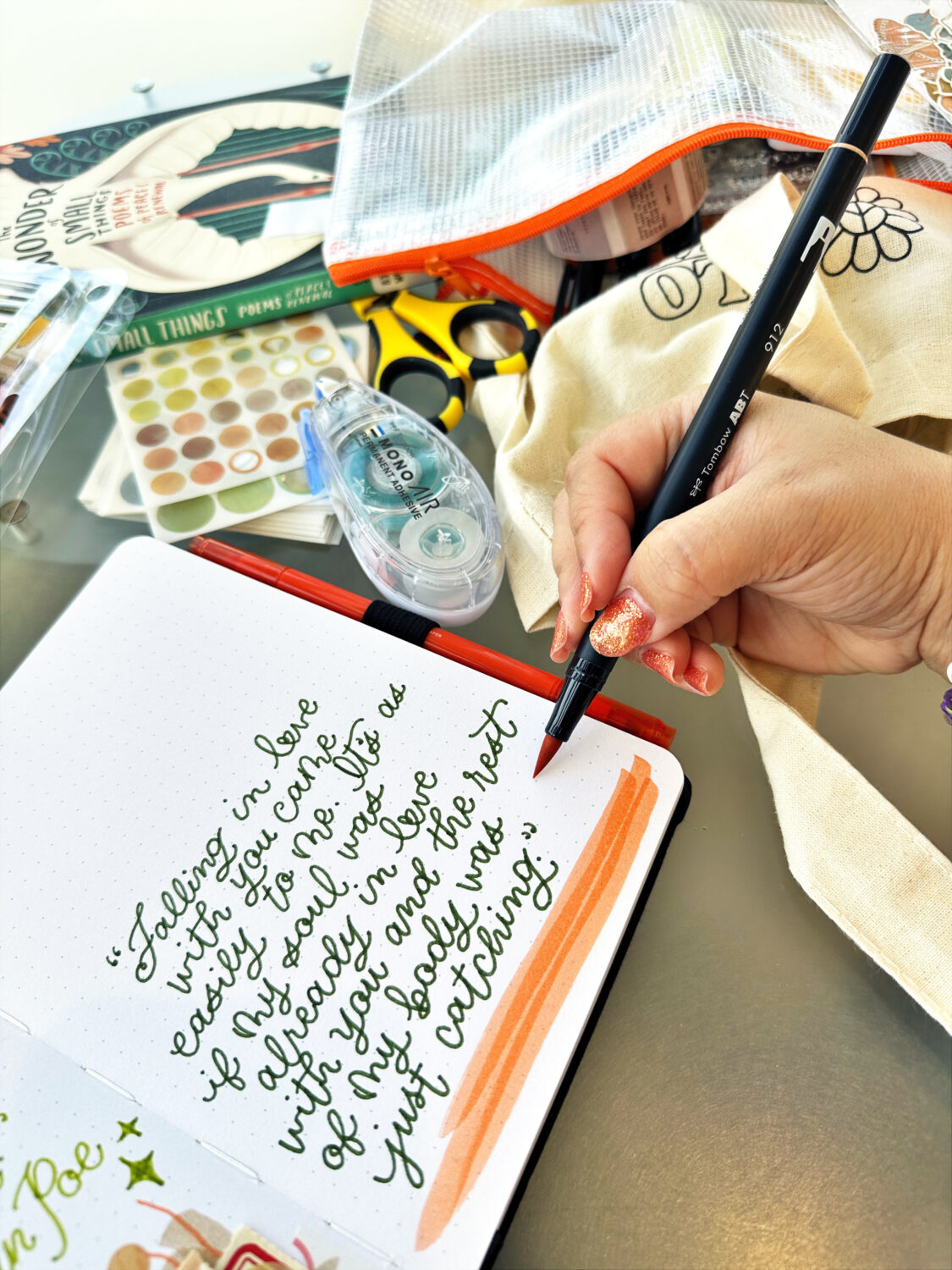 Use the brush tip of the Tombow Dual Brush Pens to add doodles around the pages. #tombow #journaling