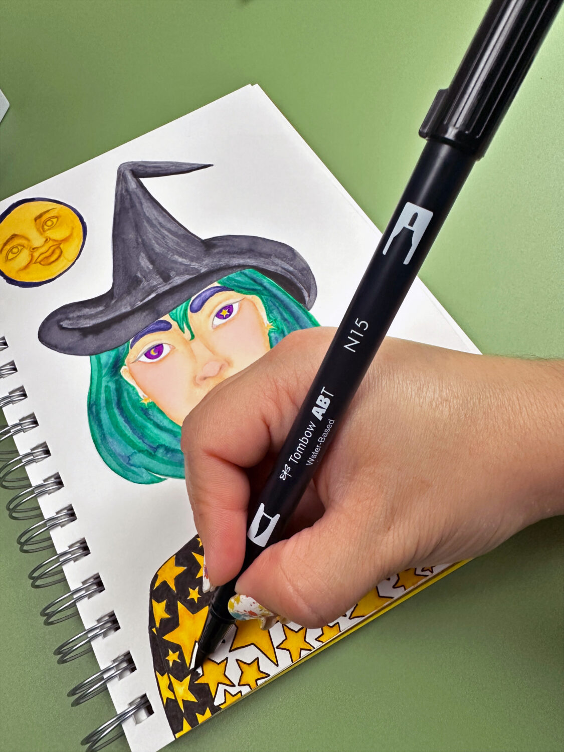 Create a vintage inspired witch illustration with the Tombow Dual Brush Pens. #tombow #art