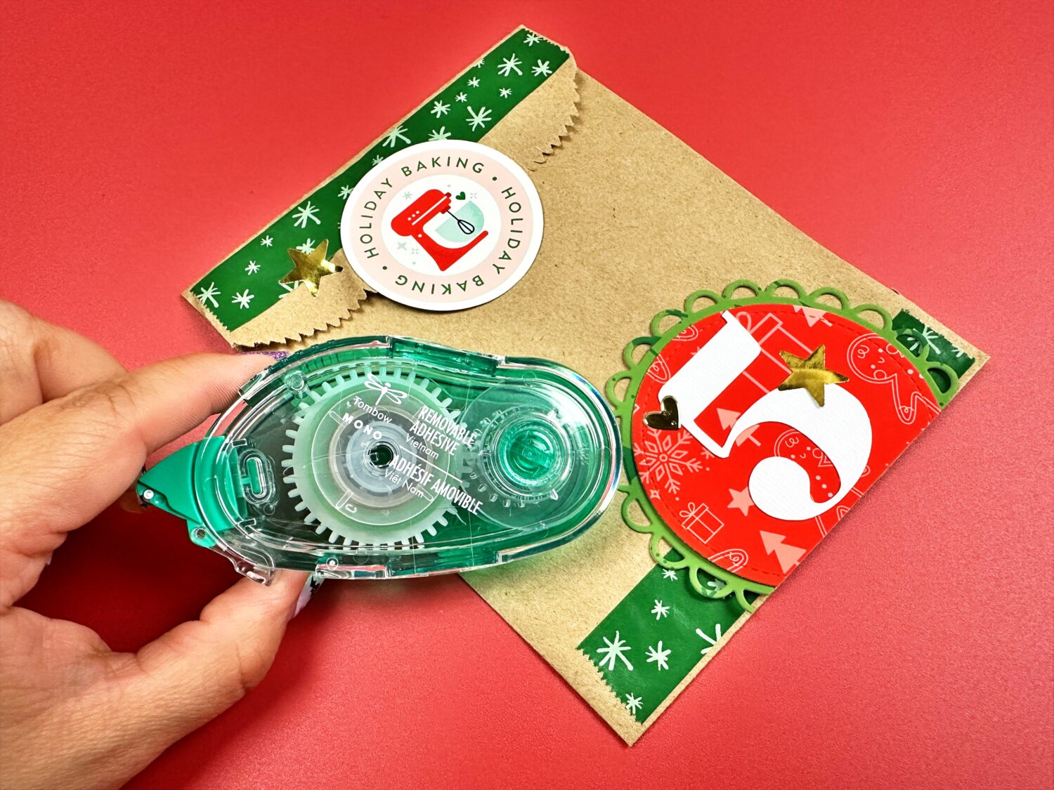 Use Tombow Adhesives and paper bags to create your own advent calendar! #tombow #adventcalendar