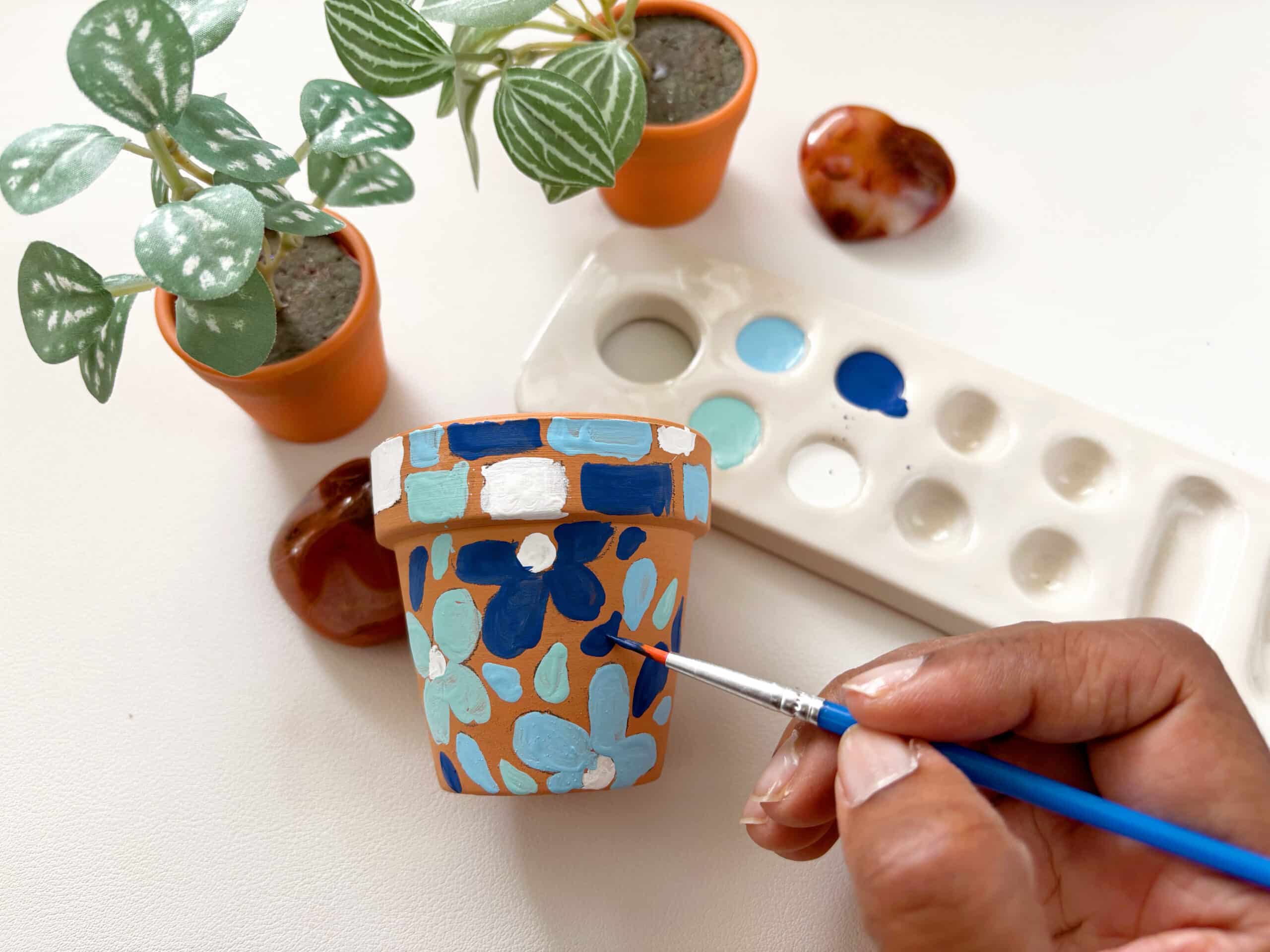 Add details to your faux mosaic pot
