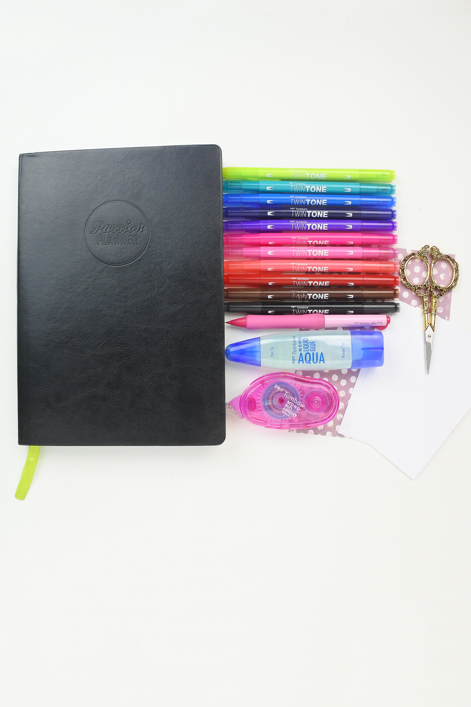 3 Affordable Ways to Decorate a Planner by @thediyday for www.tombowusa.com