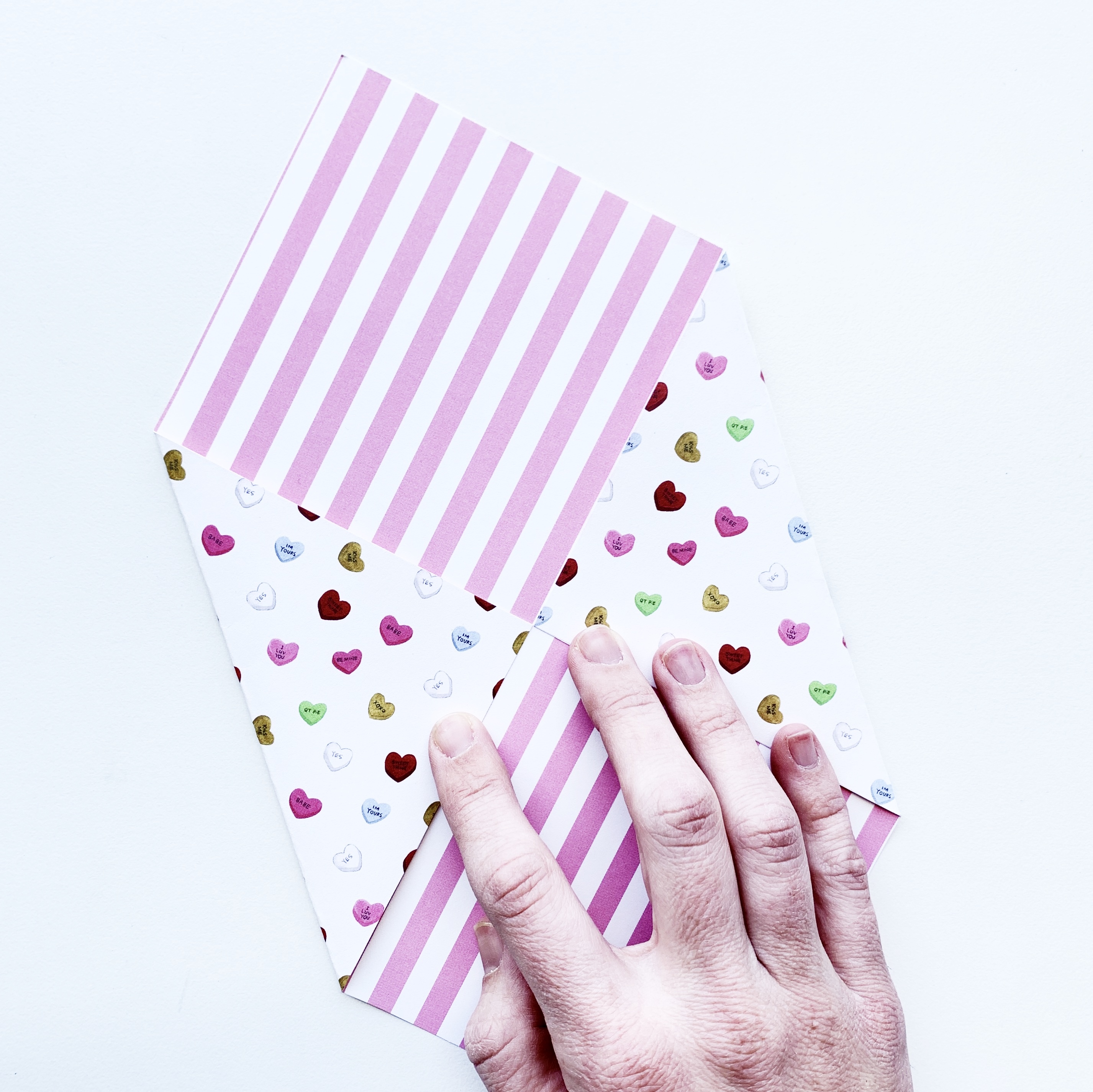 Learn how to create a super easy envelope with Adrienne from @studio80design!