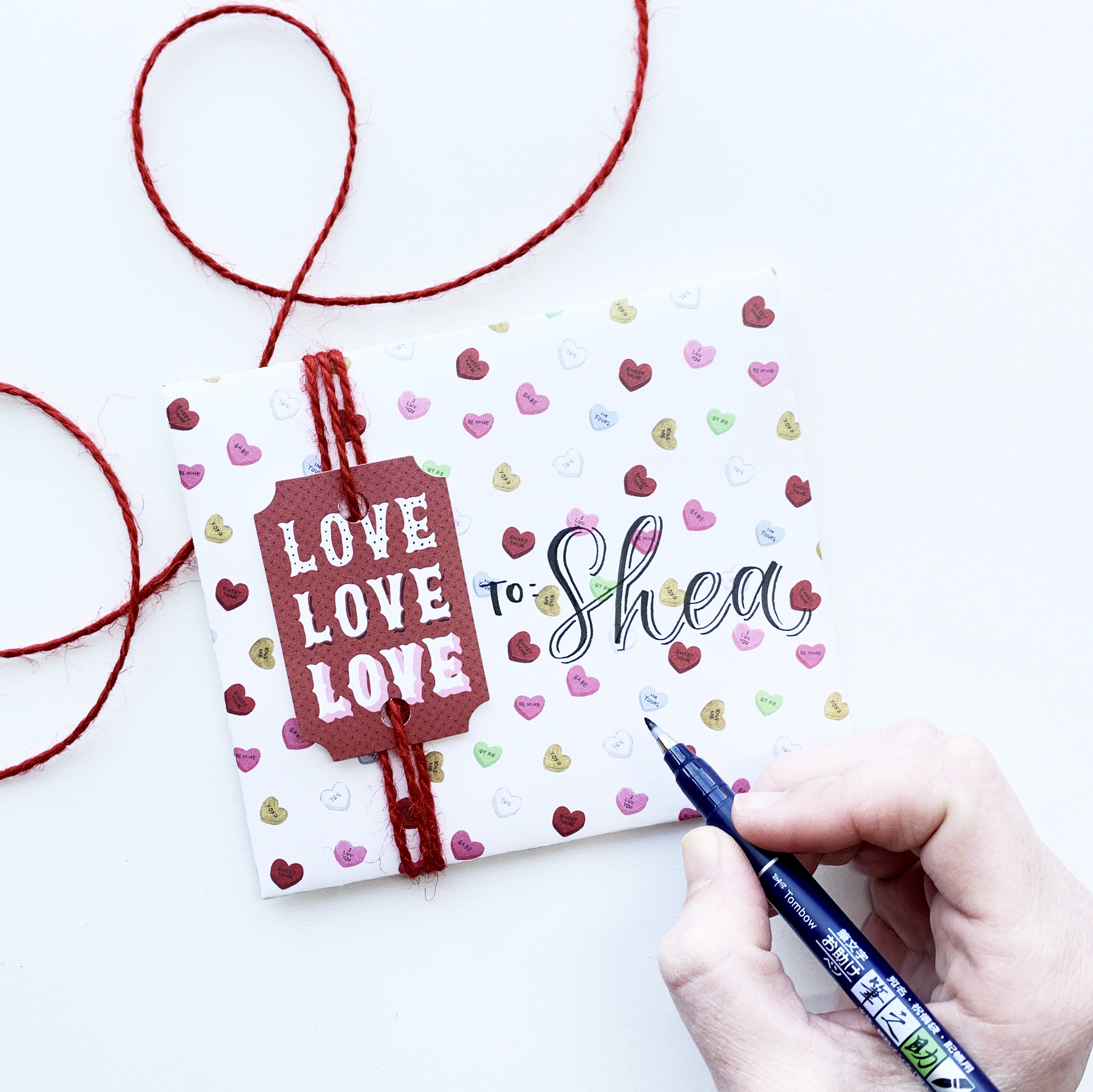 Learn how to create a super easy envelope with Adrienne from @studio80design!