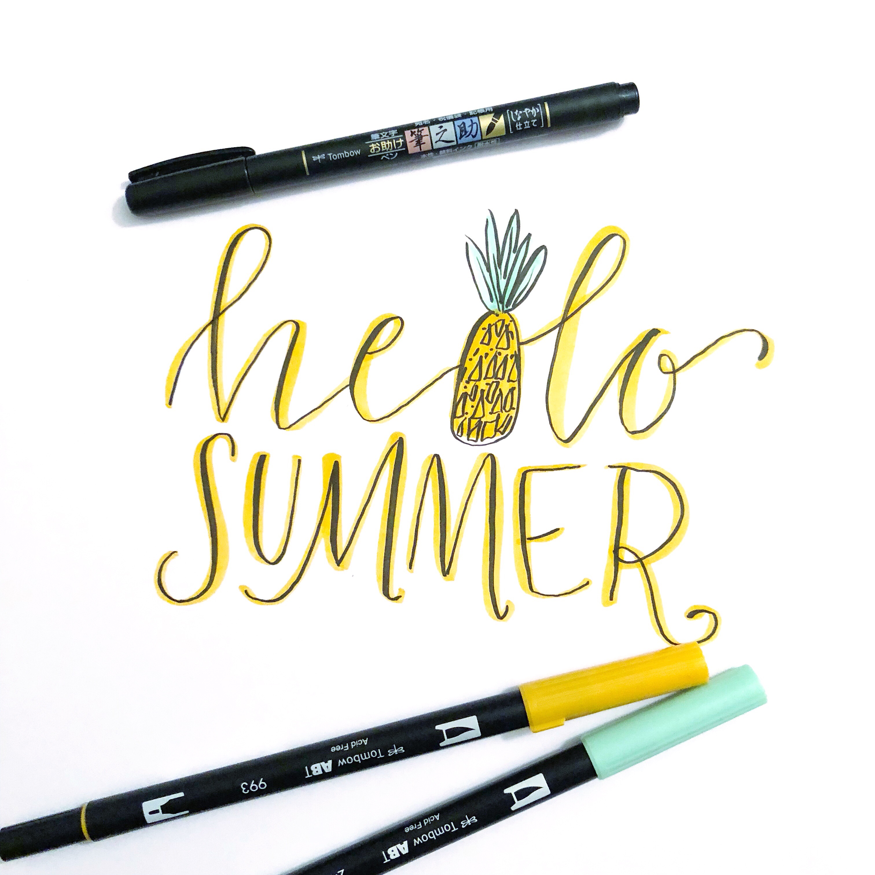 Lauren Fitzmaurice of @renmadecalligraphy shows you how to add simple summer doodles to your lettering.