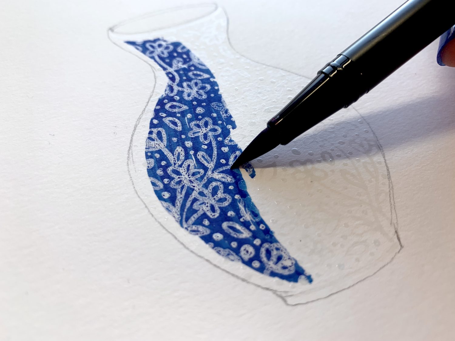 Use @TombowUSA Dual Brush Pen 535 to make your Classic Blue projects. Tutorial by @LePereLetters. #Pantone #DualBrushPens