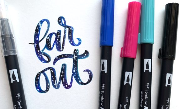 Learn how to make galaxy lettering with the @TombowUSA Colorless Blender Pen! Tutorial by @alilepere. #colorlessblender #tombowusa #galaxy