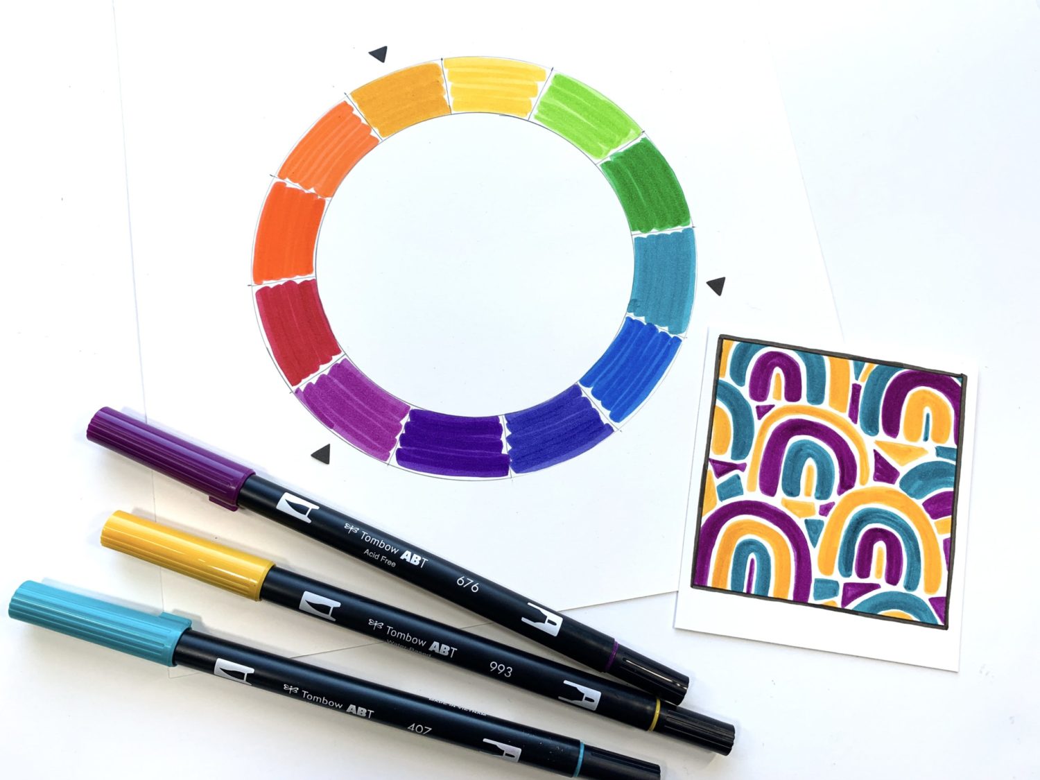 Make your own Fall color palettes with @tombowusa! Color guide by Ali LePere. #dualbrushpens #autumninspiration #tombow