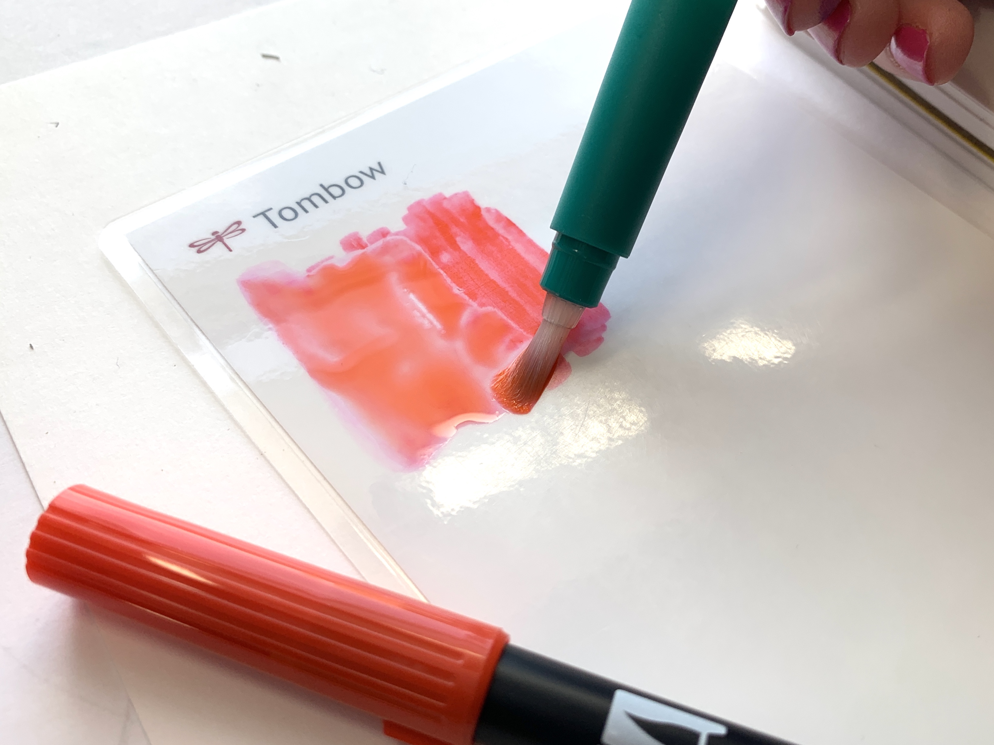 Use the @TombowUSA Water Brush for your next art project! Tutorial by @LePereLetters. #waterbrushart #easyartprojectideas