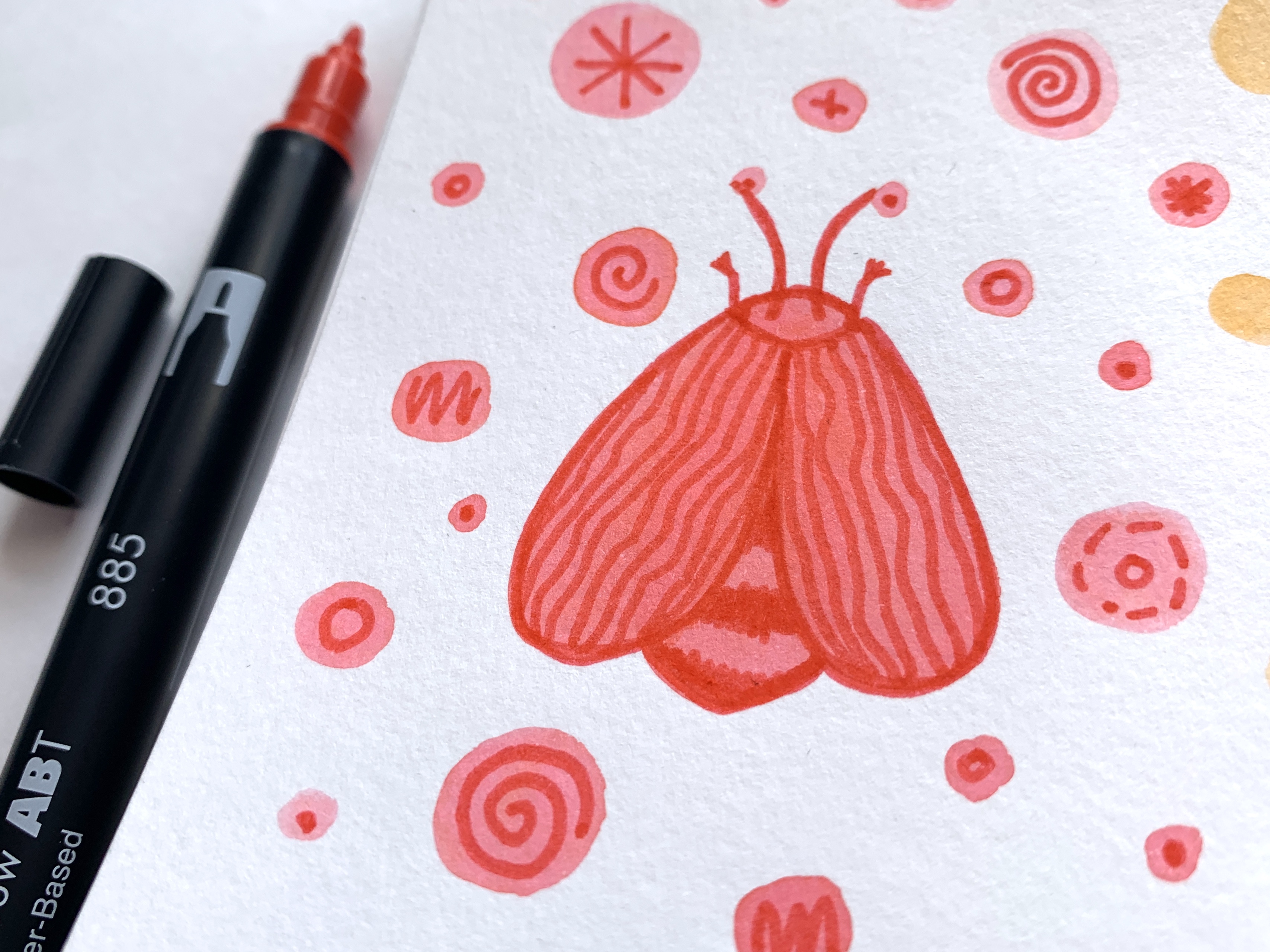 The @TombowUSA Dual Brush Pens are perfect for making simple, but beautiful watercolor projects! Tutorial by @LePereLetters. #DualBrushPens #Mothart #artprojectideas