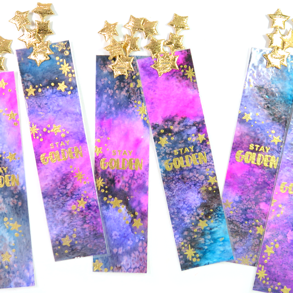 Galaxy Bookmark Teacher Appreciation Gifts with @tombowusa and @popfizzpaper #tombowusa #pfplovestombow