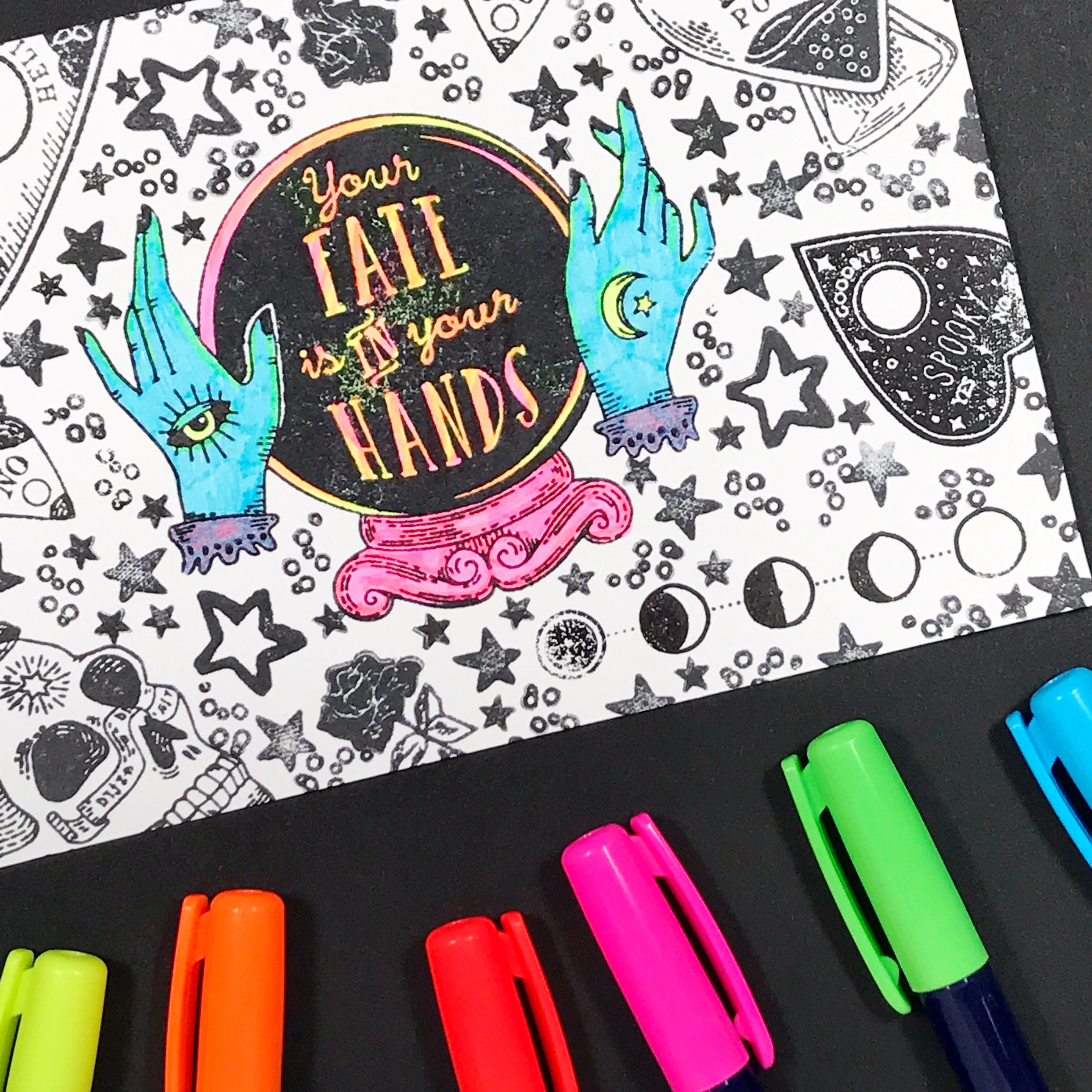 Neon Witch Postcard with Tombow Fudenosuke Neon Brush Pens @tombowusa @popfizzpaper #tombowusa #pfplovestombow