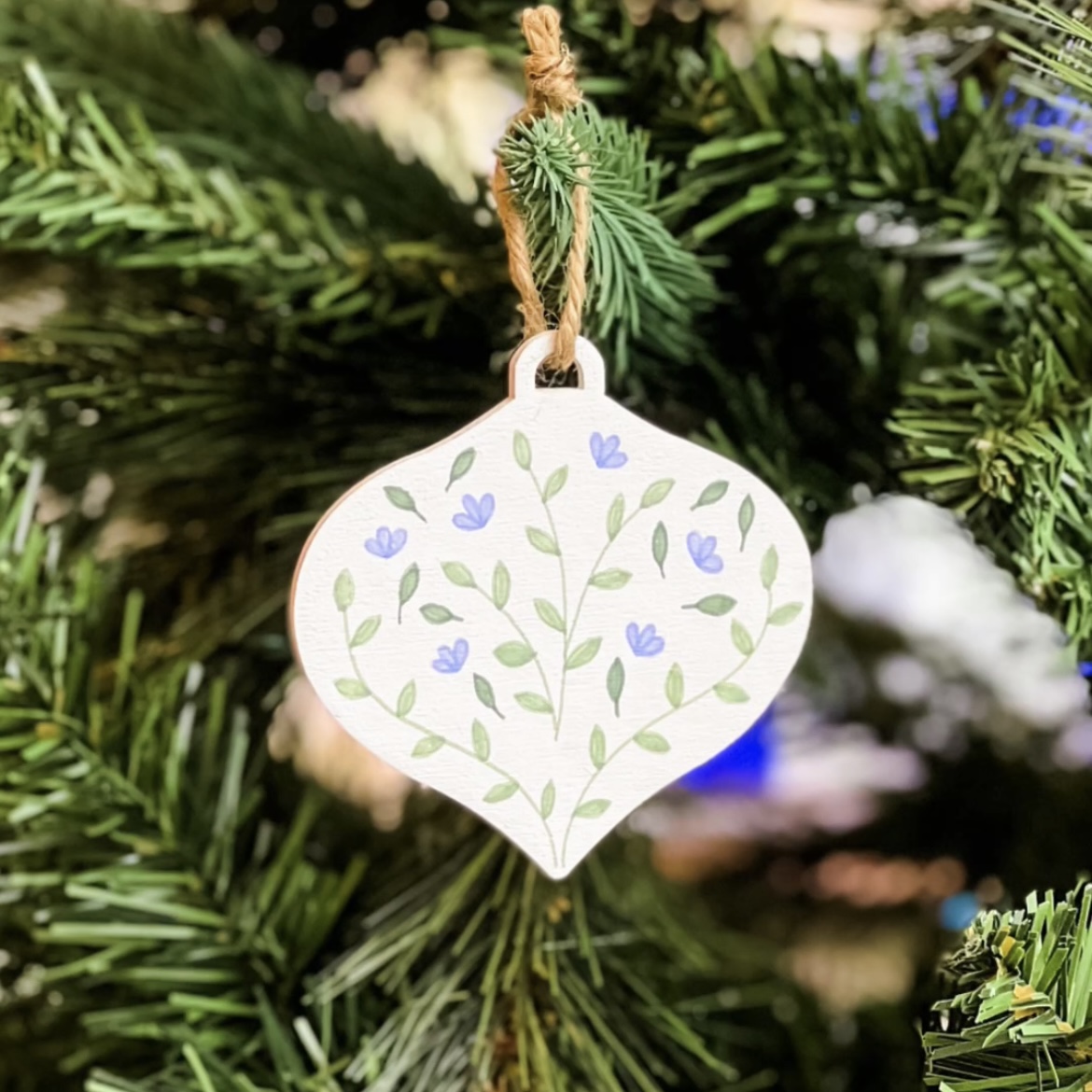 DIY Ornaments with Dual Brush Pens by Jessica Mack on behalf of Tombow