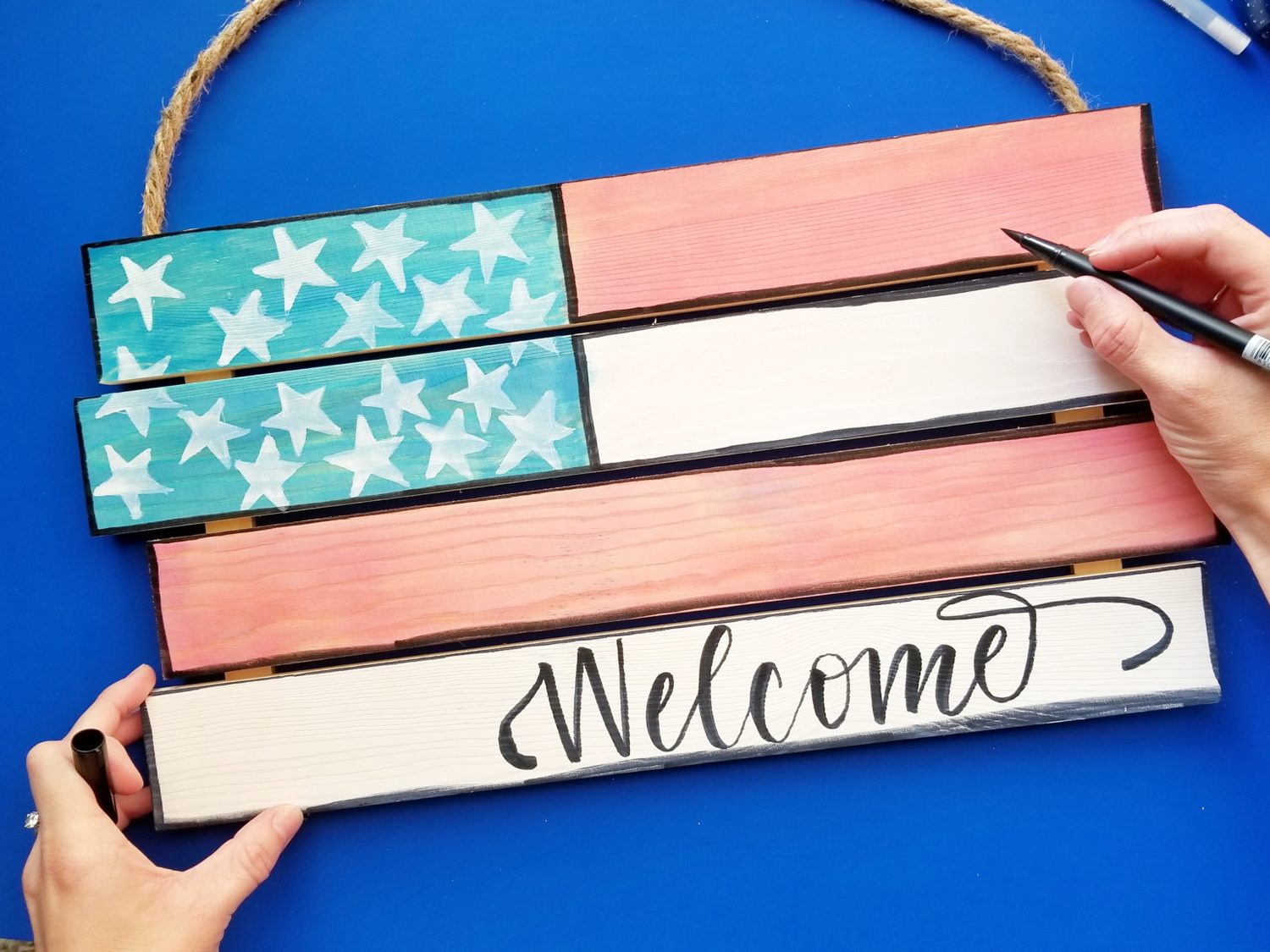 How to Watercolor Wooden Patriotic Decor - Tombow USA Blog