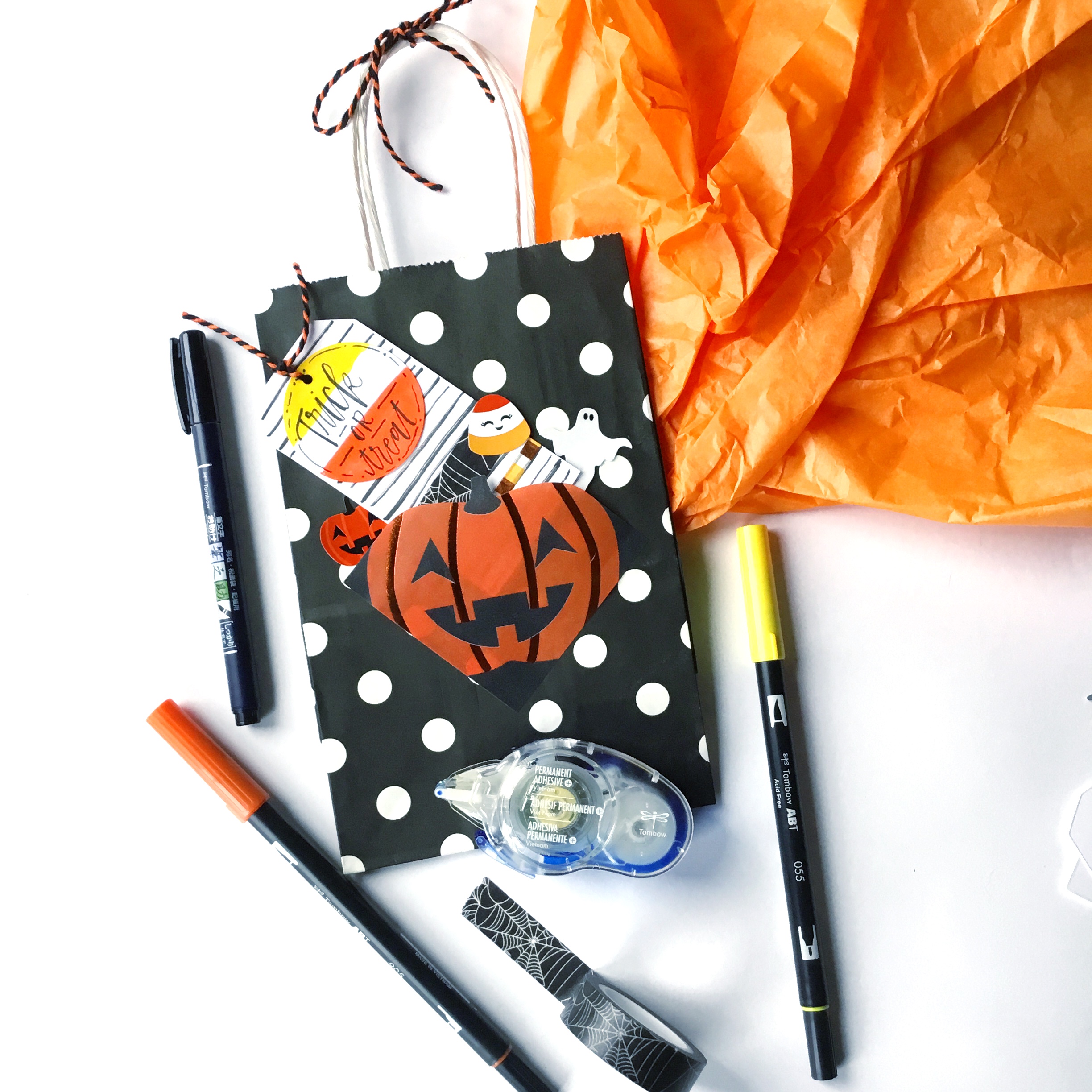 Lauren of Tombow USA Design Team and renmadecalligraphy.com shares 3 fun gift bags and tags using products fromTombow USA and Paper House Productions. Check out more tips and tricks on Lauren's Instagram @renmadecalligraphy.