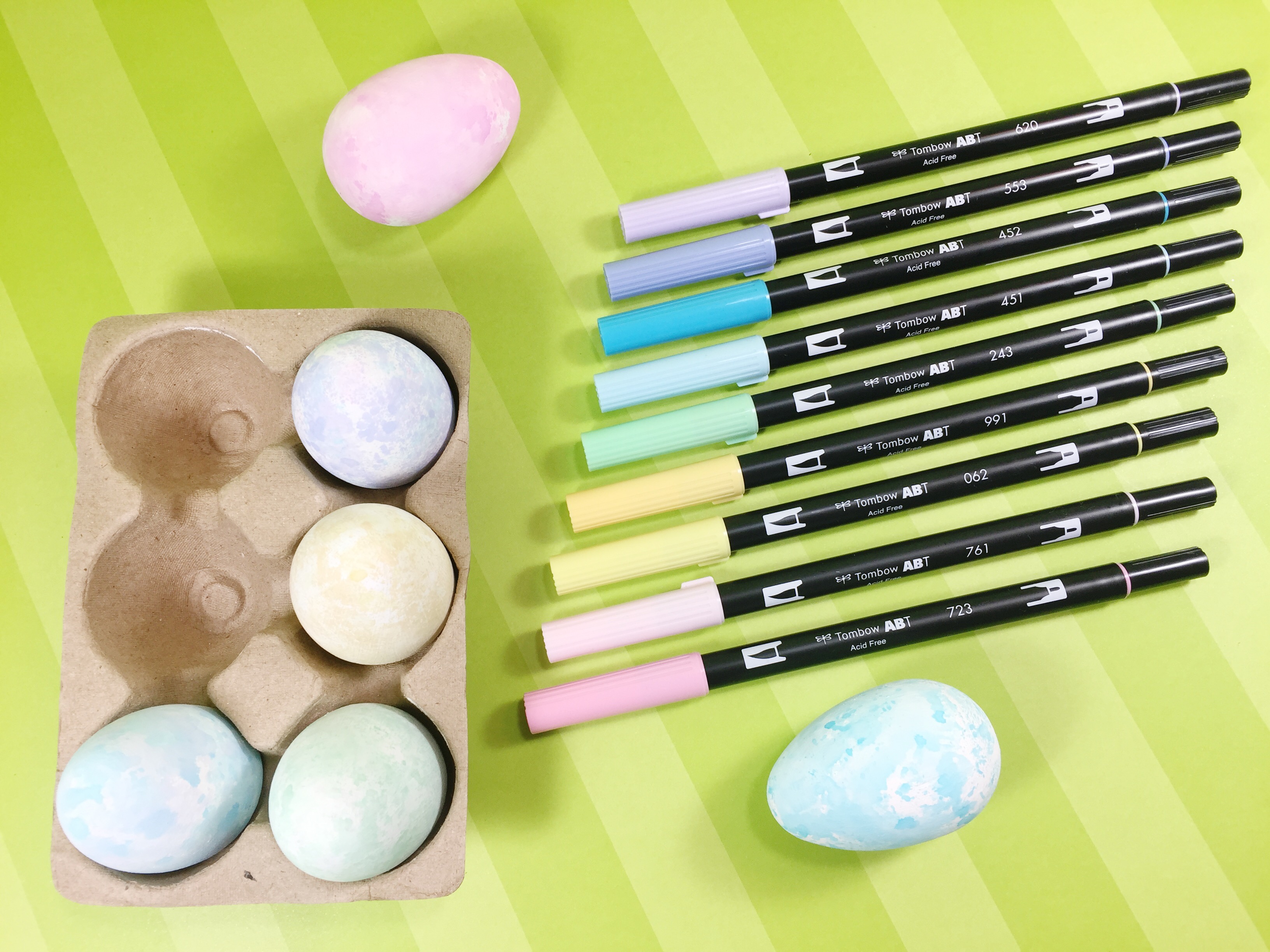 How to create watercolor Easter Eggs with Tombow Dual Brush Pens