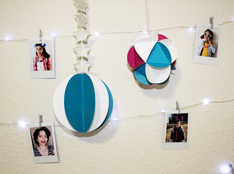 Make these easy DIY ceiling party decorations! They also work perfect for photo booth backdrops! #tombow #diypartydecor 