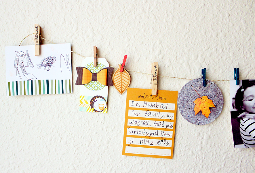 @jenniegarcian will teach you how to express your gratitude with a fall themed banner. #fallcrafts #thankful