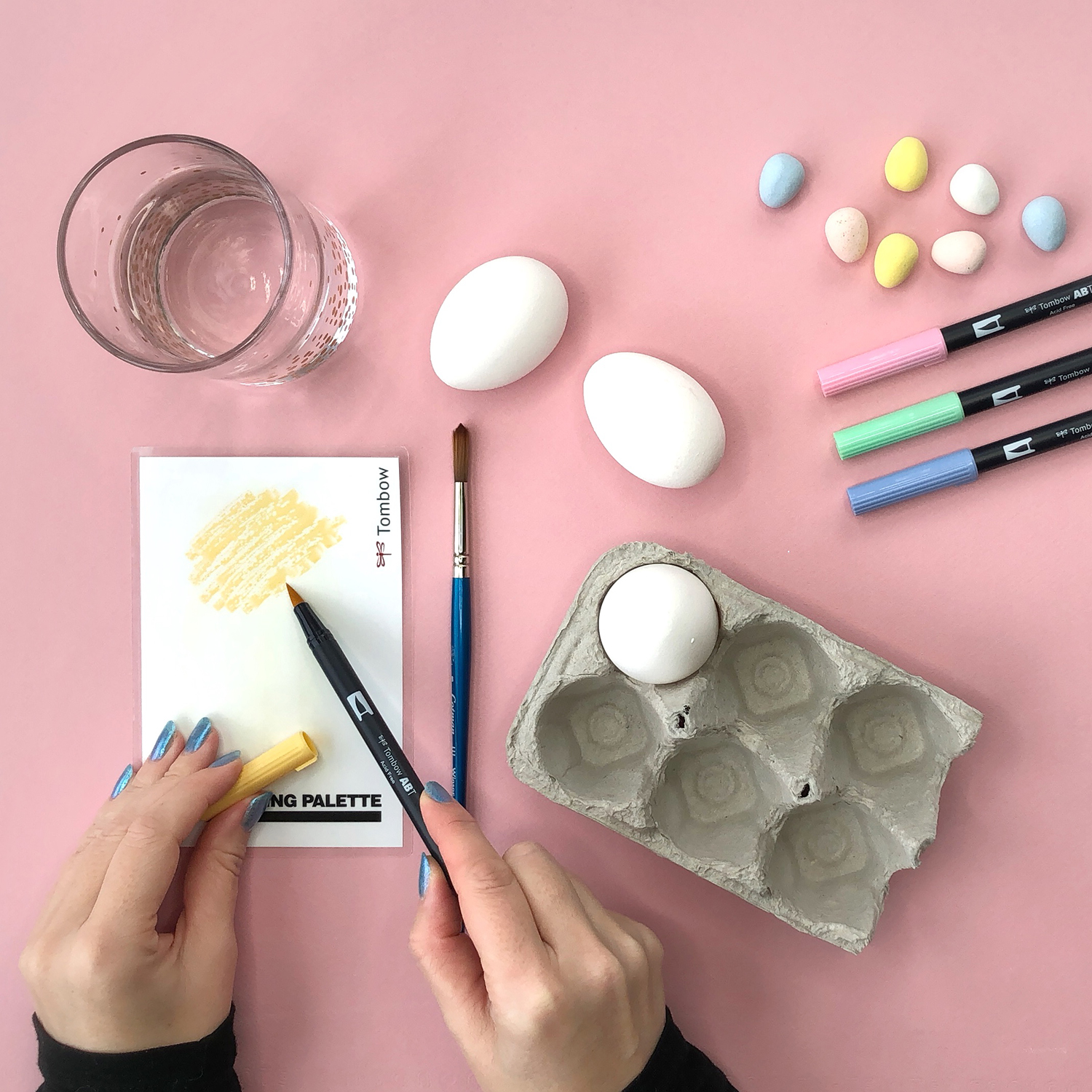 3 Watercolor-Look Easter Egg Decorating Techniques Using Tombow Dual Brush Pens by Jessica of BrownPaperBunny