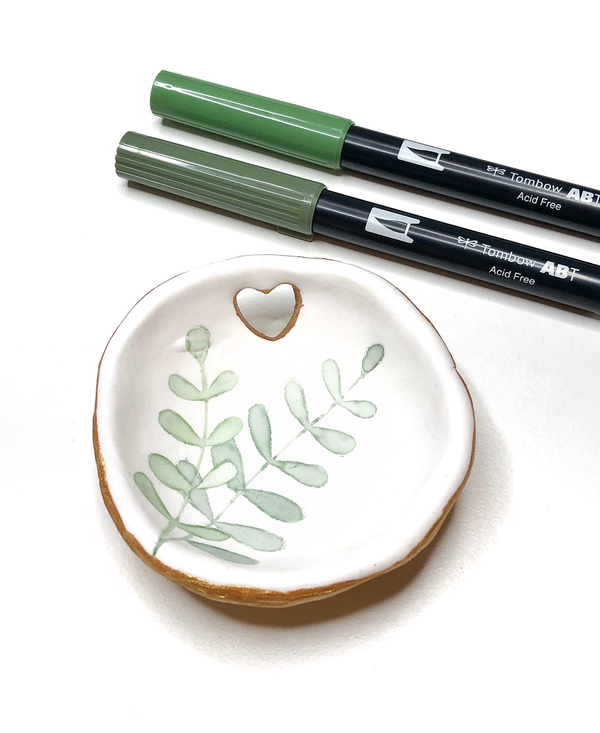 Make a Decorated Ring Bowl for Mother's Day by Jessica Mack on behalf of Tombow