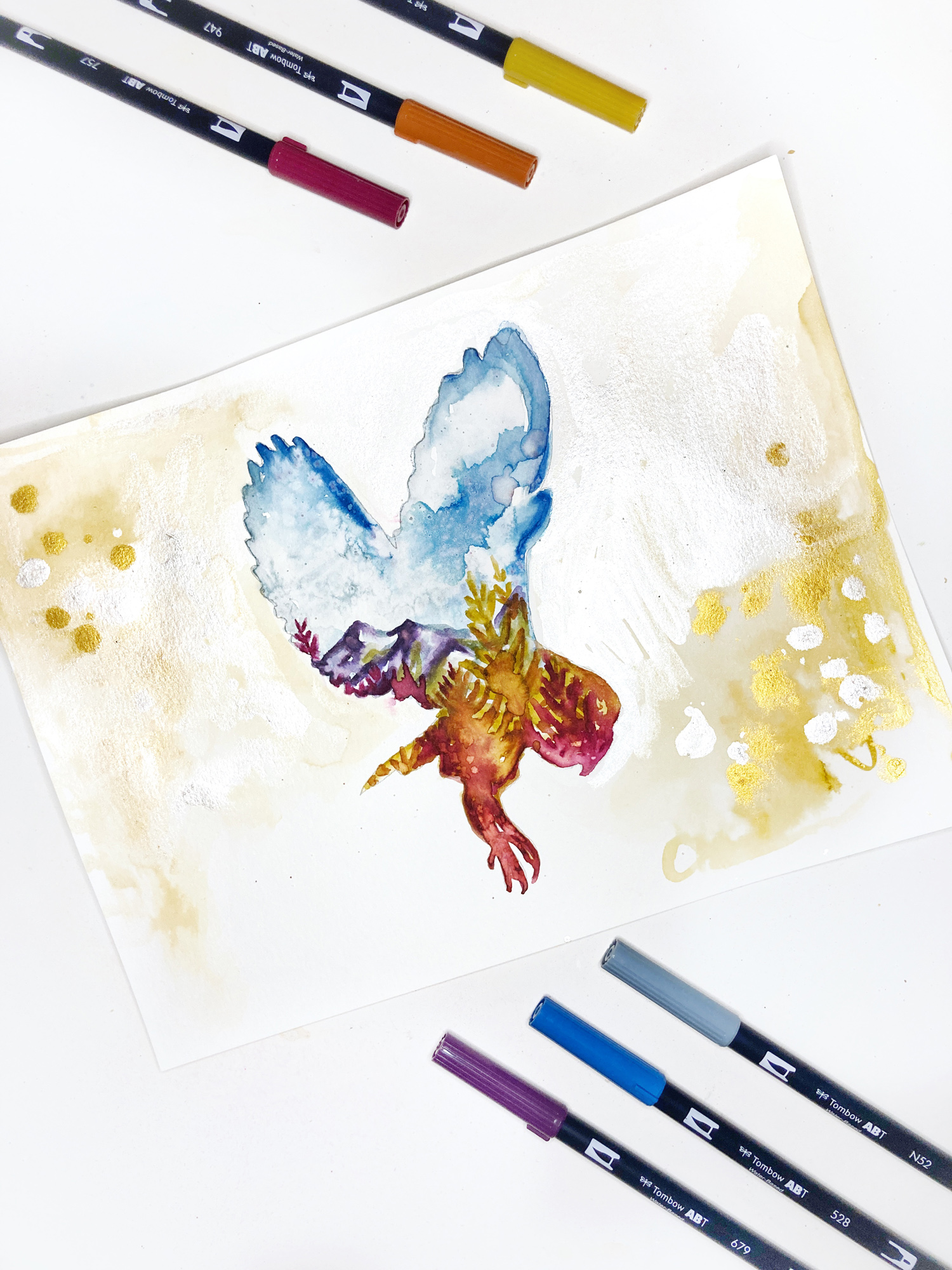 Learn how to paint a Watercolor Fall Owl using @tombowusa Dual Brush Pens perfect for Autumn!