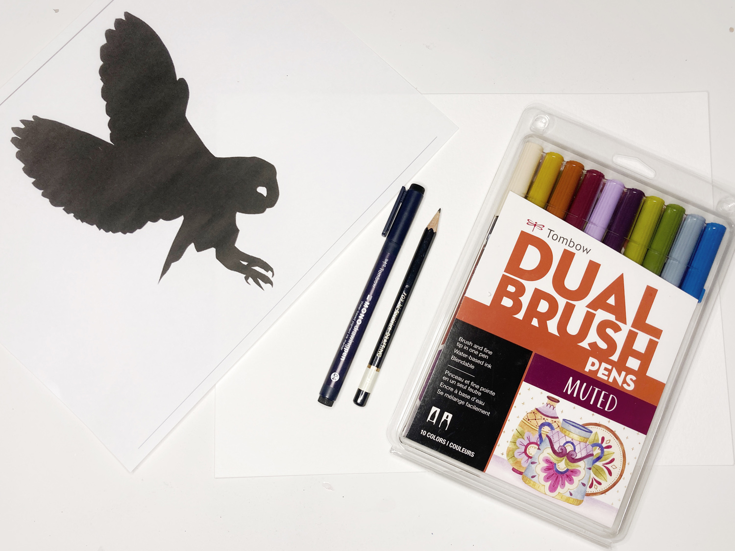 Learn how to paint a Watercolor Fall Owl using @tombowusa Dual Brush Pens perfect for Autumn! #tombowusa #tombow