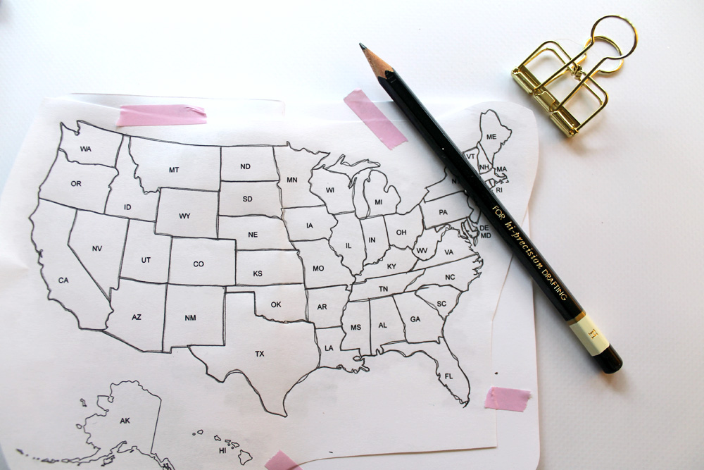 Learn how to easily draw maps in your Traveler's Notebook Travel Journal using this tutorial by @studiokatie on the @tombowusa Blog.