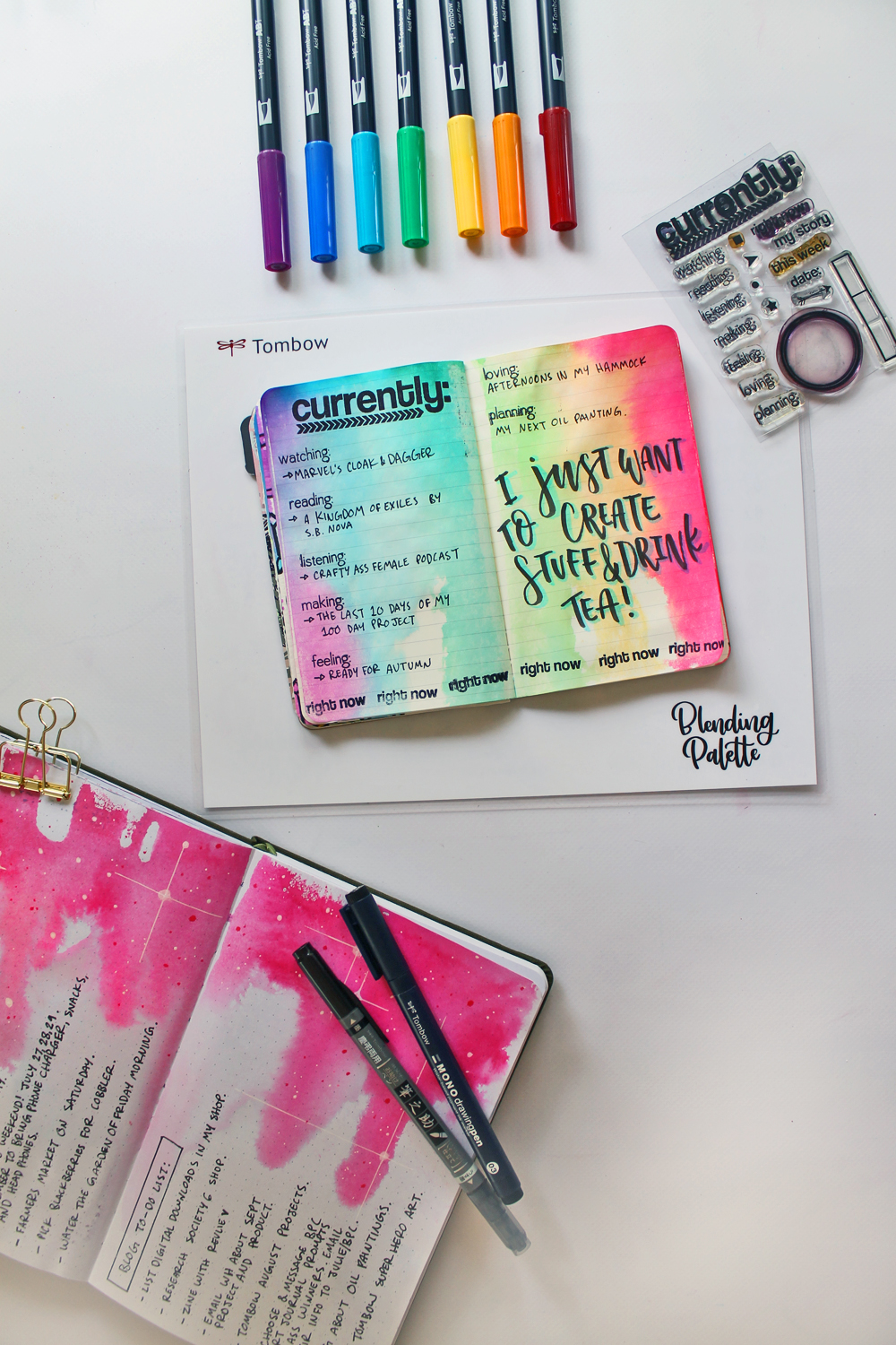 DIY "Watercolor Drip" Art Journal Background Using @tombowusa's NEW XL Blending Palette. Tutorial by @studiokatie