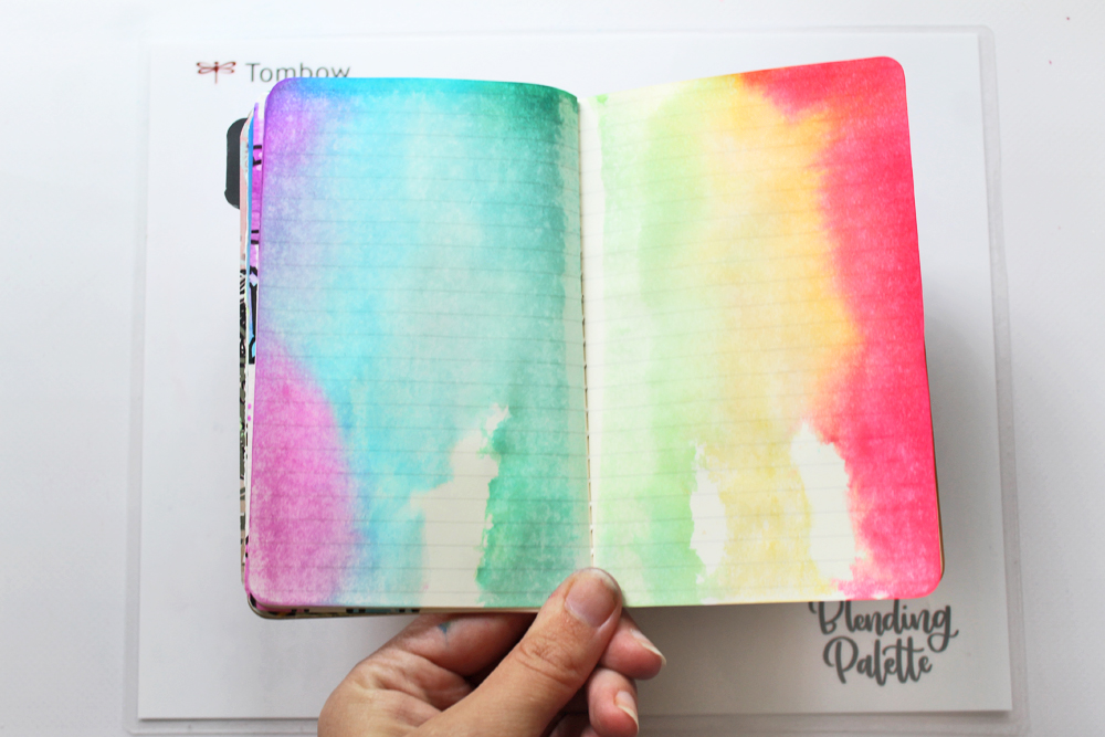 DIY "Watercolor Drip" Art Journal Background Using @tombowusa's NEW XL Blending Palette. Tutorial by @studiokatie