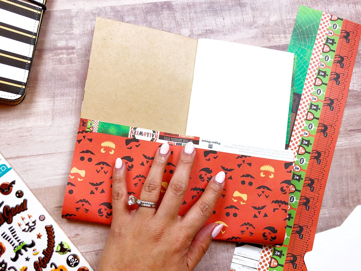 How to make your own Halloween themed traveler's notebook using @tombowusa products