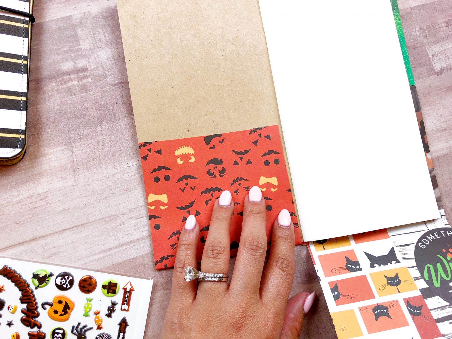 How to make your own Halloween themed traveler's notebook using @tombowusa products