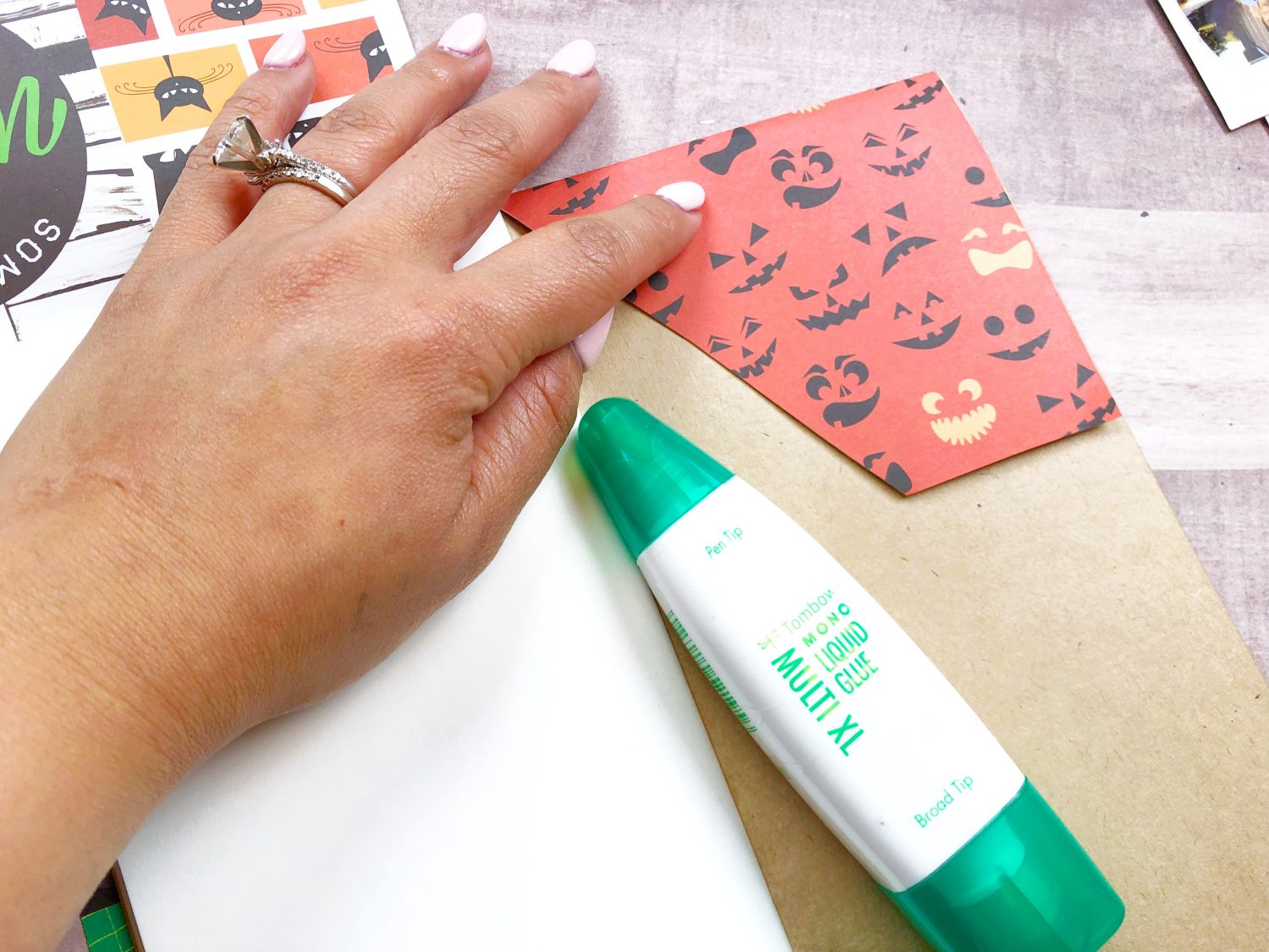 How to make your own Halloween themed traveler's notebook using @tombowusa products