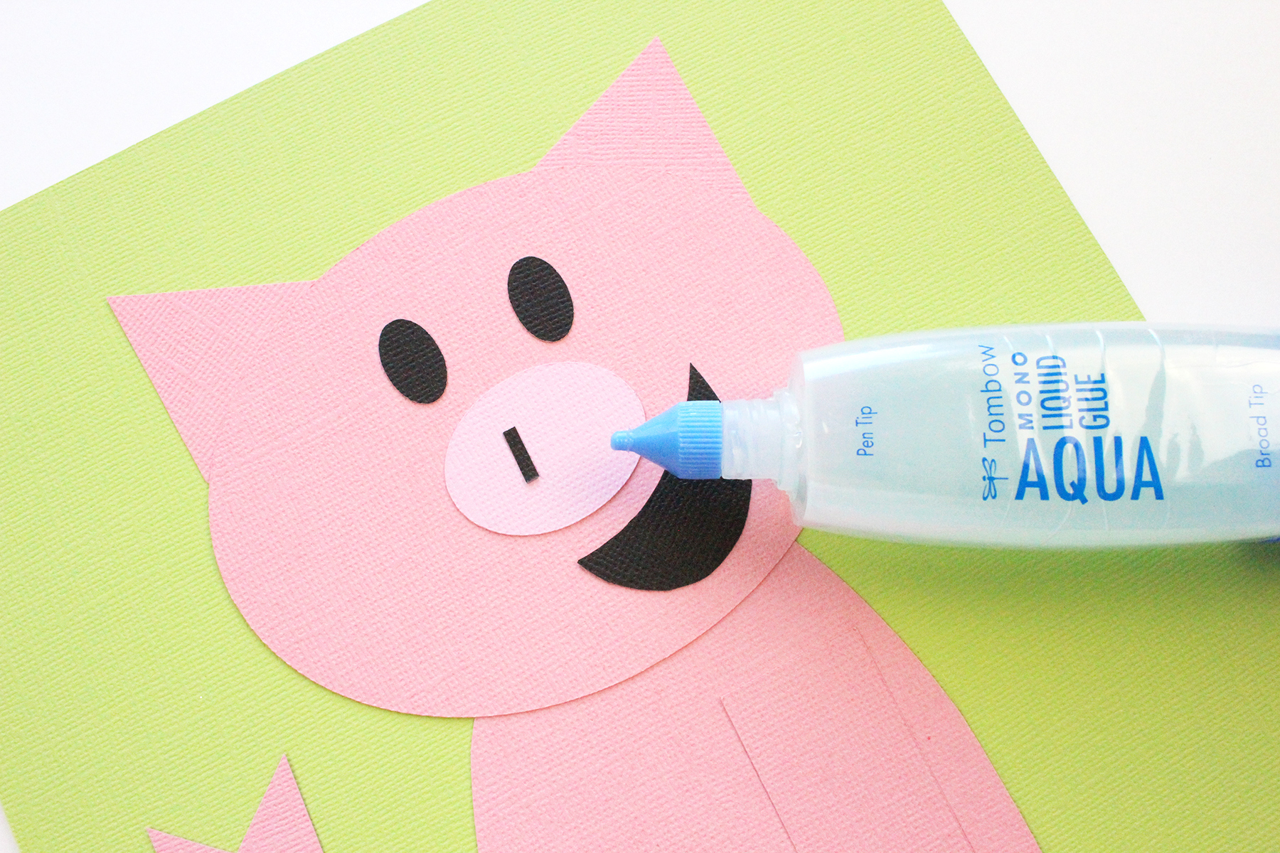 Elephant and Piggie DIY Home Decor Tutorial by @jenniegarcian #elephantandpiggie #tombow