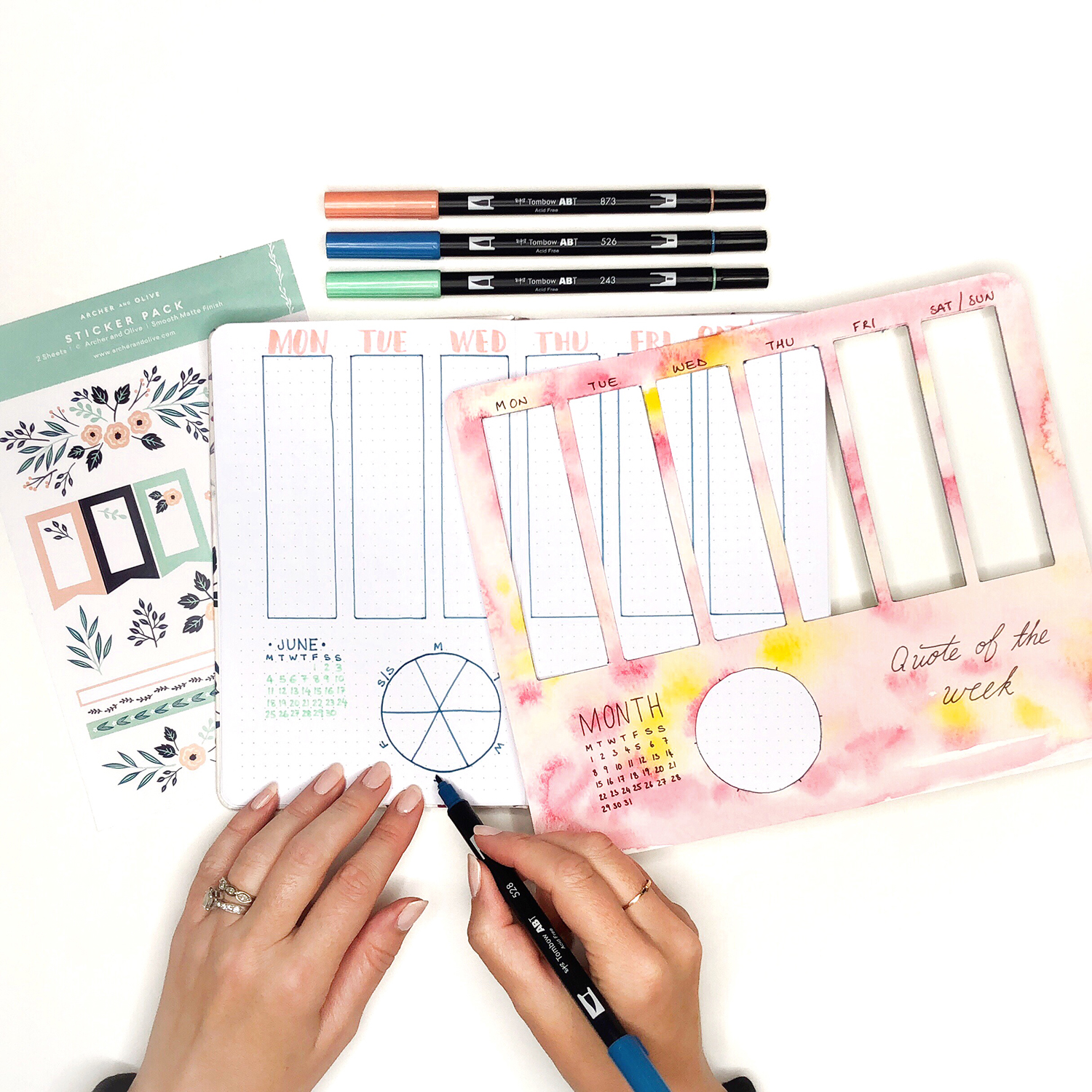 Weekly spread in the Wordsworth planner using dot markers & stencils