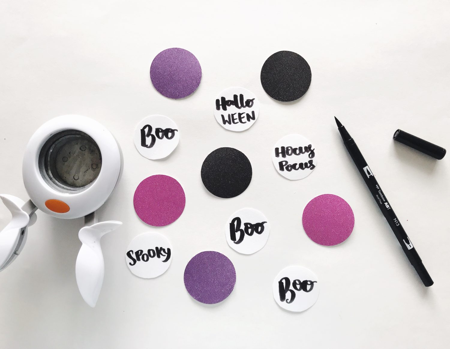Easy Halloween cupcake toppers with hand lettering