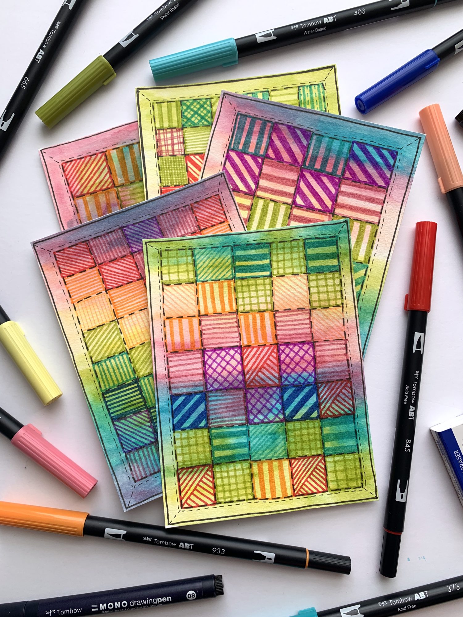 Use the @TombowUSA Retro Dual Brush Pen palette to make simple, watercolor art! Tutorial by @AliLePere. #watercolor #doodle #quilt
