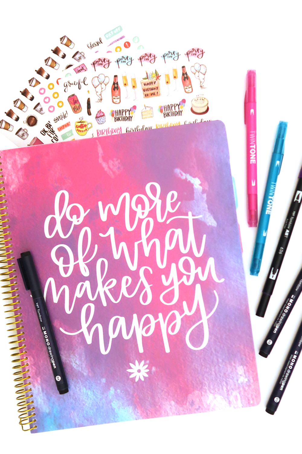 How to create a Word of the Year spread in your planner! Follow this easy tutorial by @popfizzpaer featuring @tombowusa and @bloomdailyplanners. #pfplovestombow #tombow2019dt #tombowpro