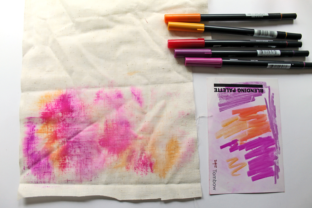 Learn how to dye fabric using @tombowusa Dual Brush Pens with this tutorial by @punkprojects