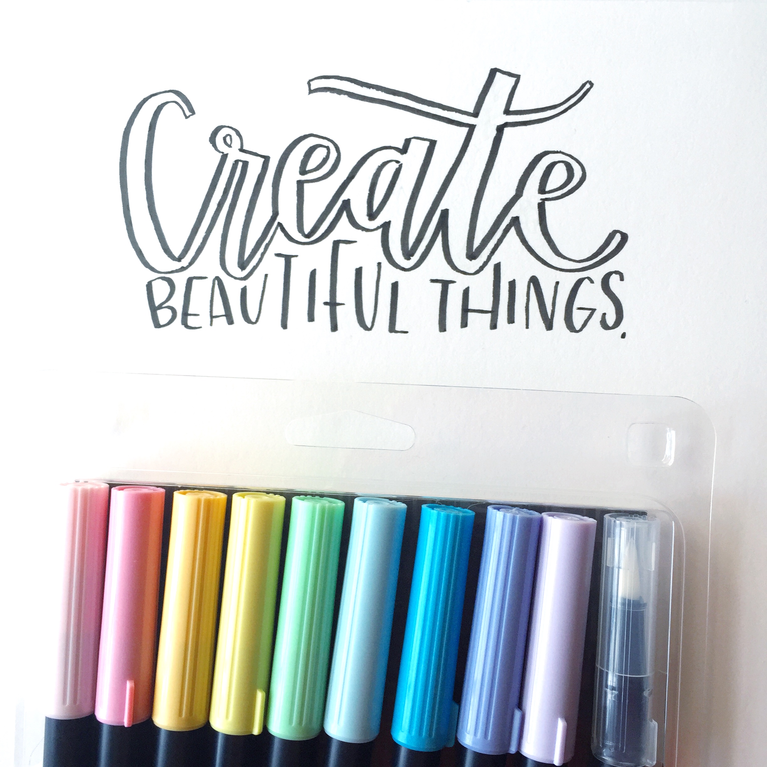 Lauren Fitzmaurice of @renmadcalligraphy gives you tips and tricks on how to create fun patterned lettering using the new Tombow Dual Brush Pen Galaxy and Pastel Palettes. For more tips and tricks, check out renmadecalligraphy.com.